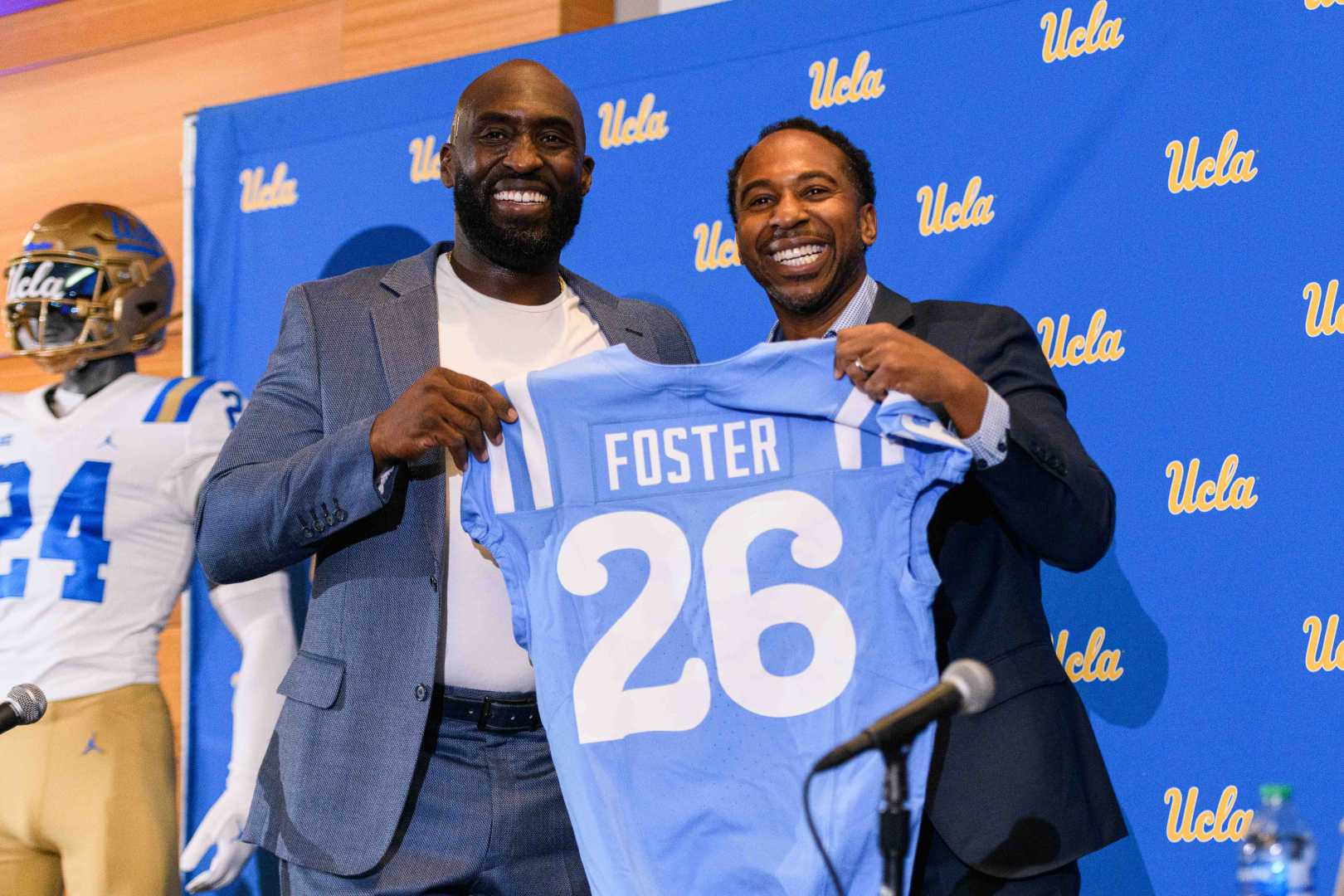 Deshaun Foster Ucla Football Coach