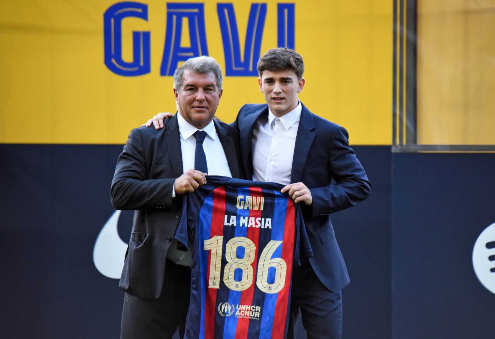 Gavi Fc Barcelona Contract Signing