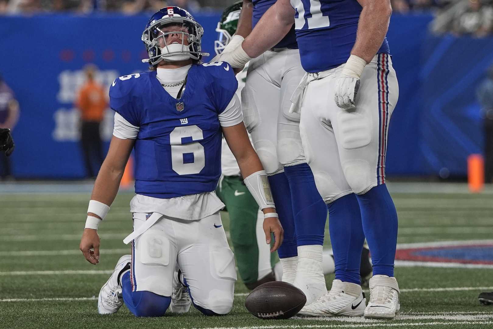 Giants Quarterback Controversy 2025