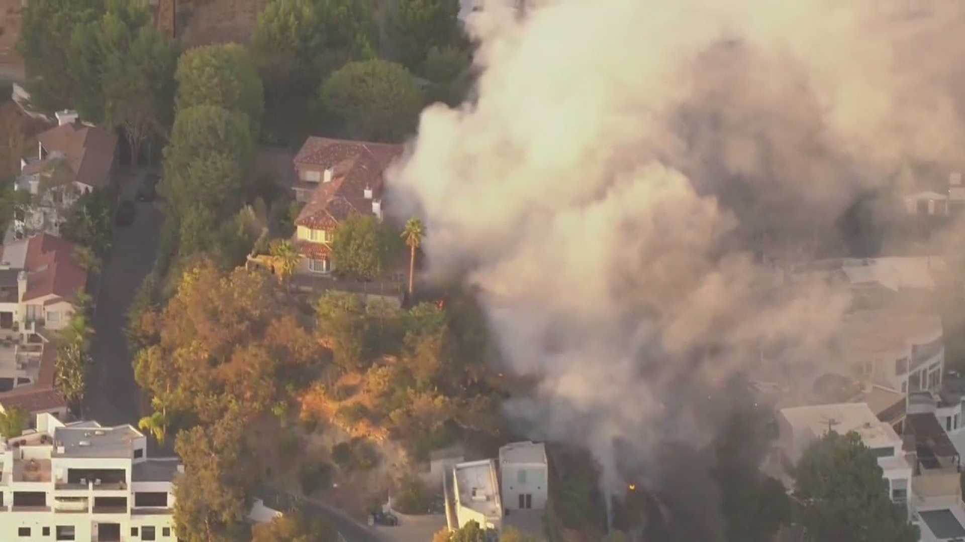 Hollywood Hills Brush Fire Cars Homes