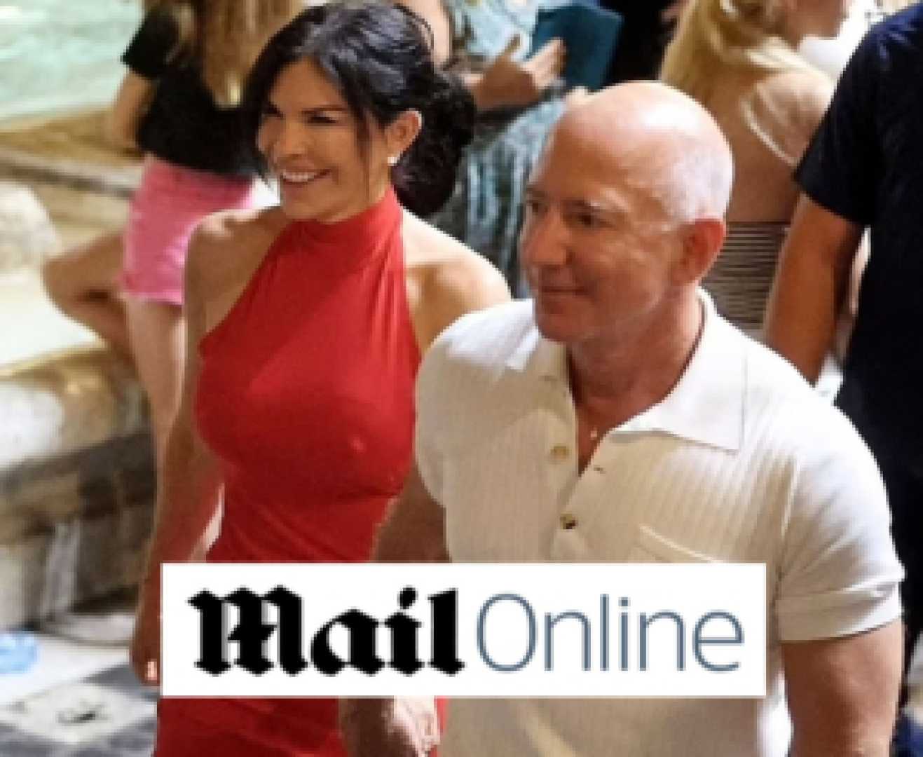 Jeff Bezos Lauren Sanchez Romantic Dinner