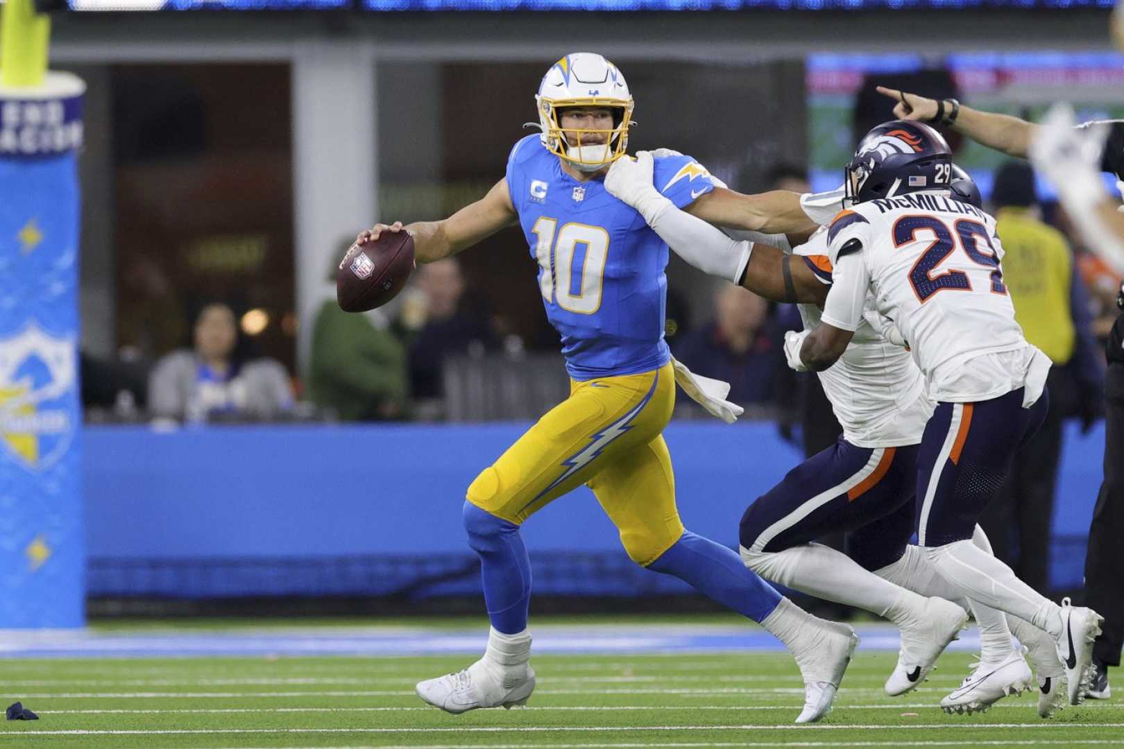 Justin Herbert Chargers Broncos Game