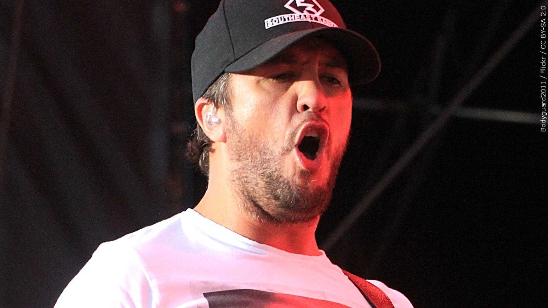 Luke Bryan Dierks Bentley Winstock Festival