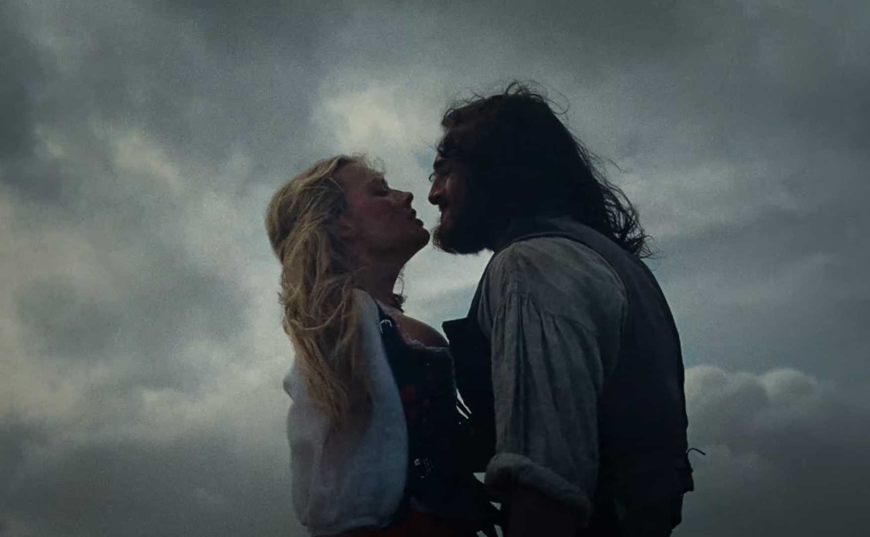 Margot Robbie Jacob Elordi Wuthering Heights Trailer