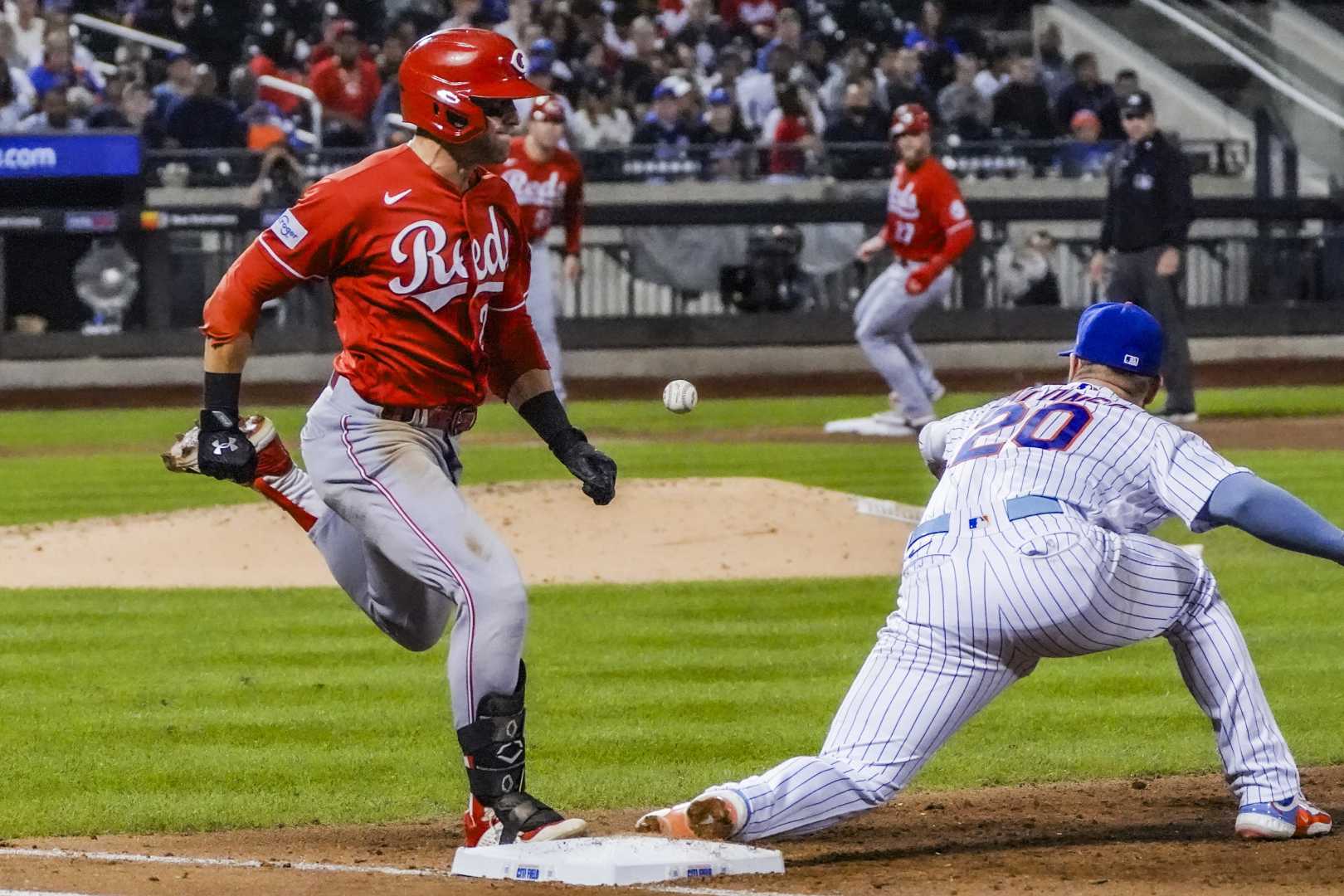 Mets Reds Baseball Playoff Race