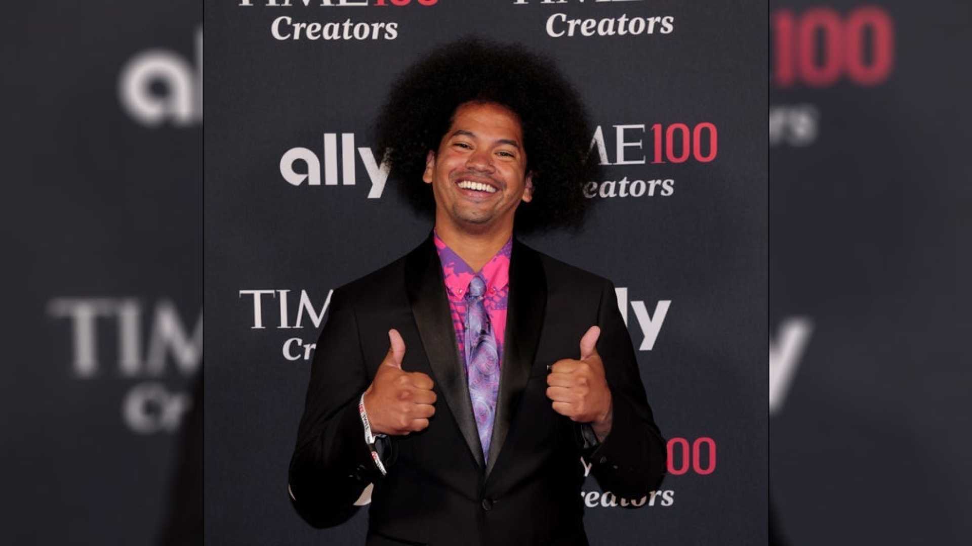 Mychal Threets Reading Rainbow