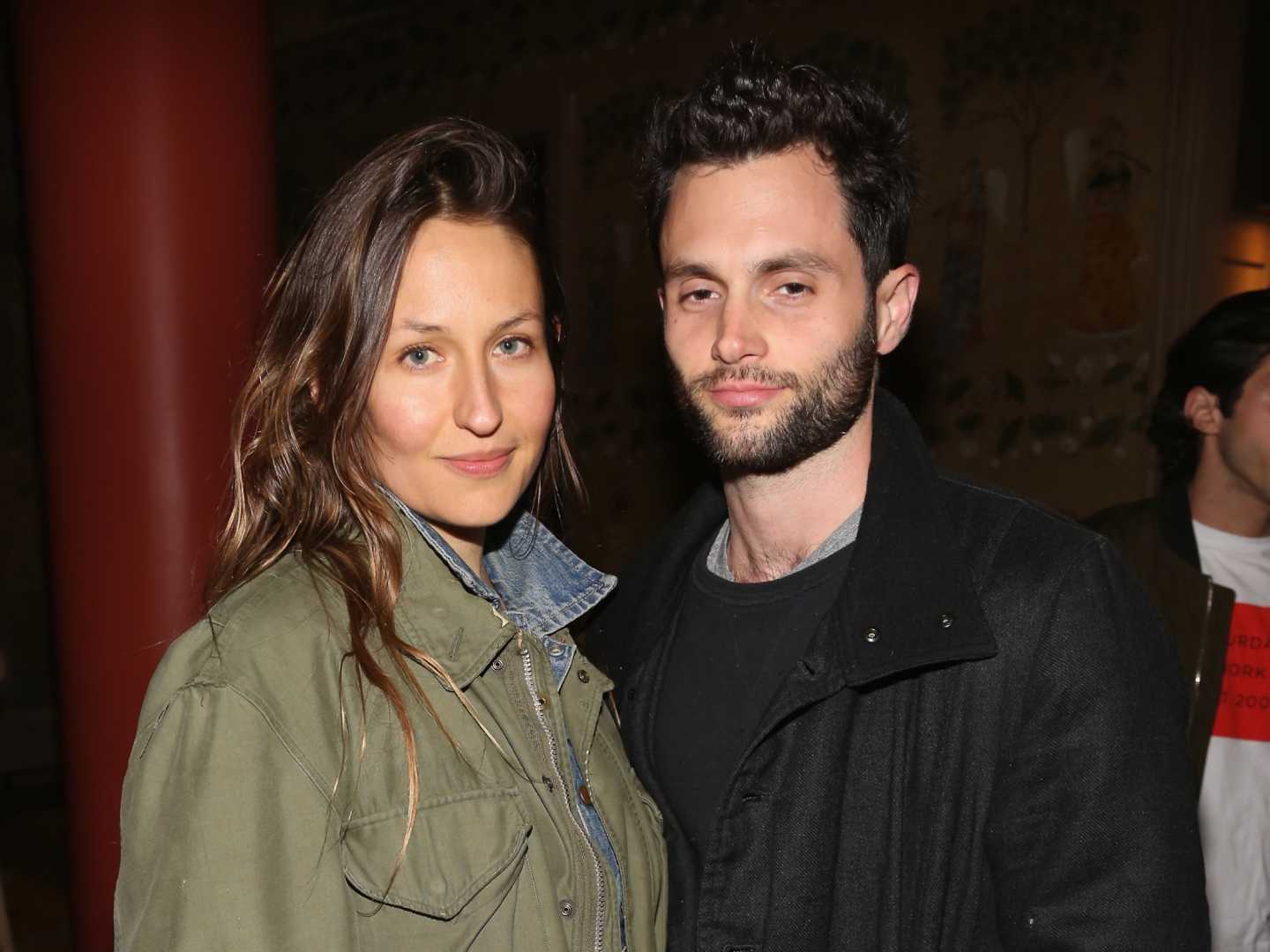 Penn Badgley And Domino Kirke Twins Announcement