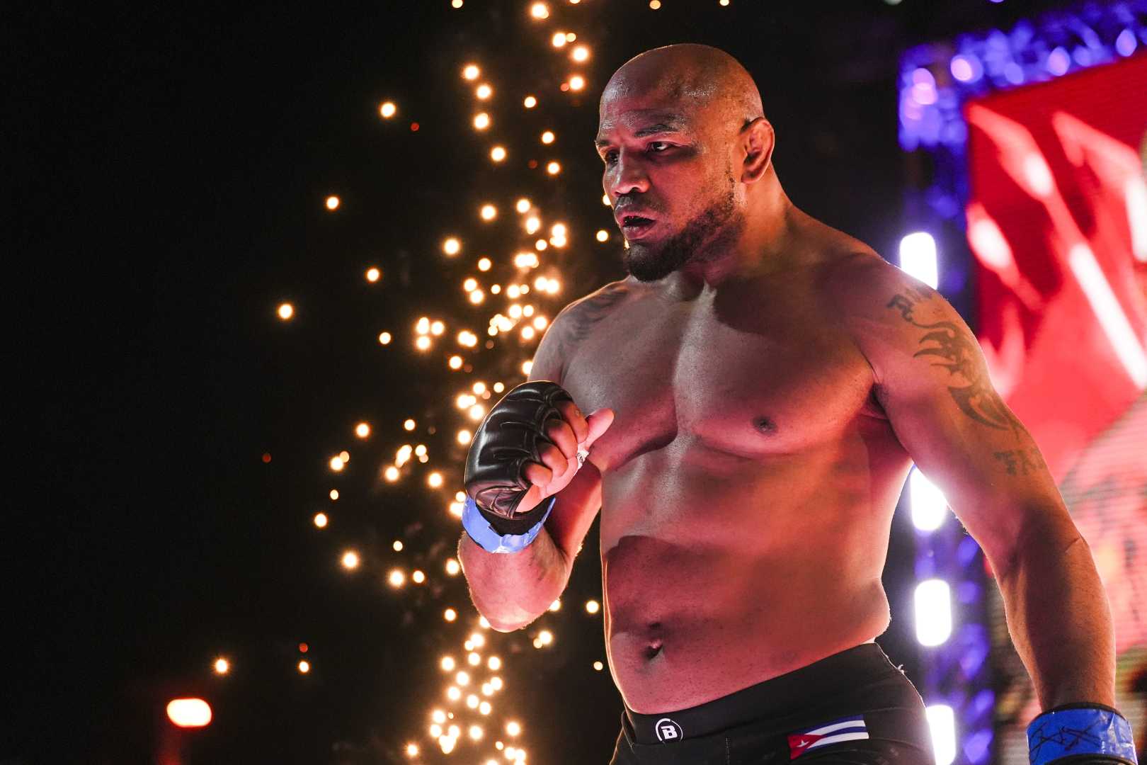 Yoel Romero Bareknuckle Boxing Debut