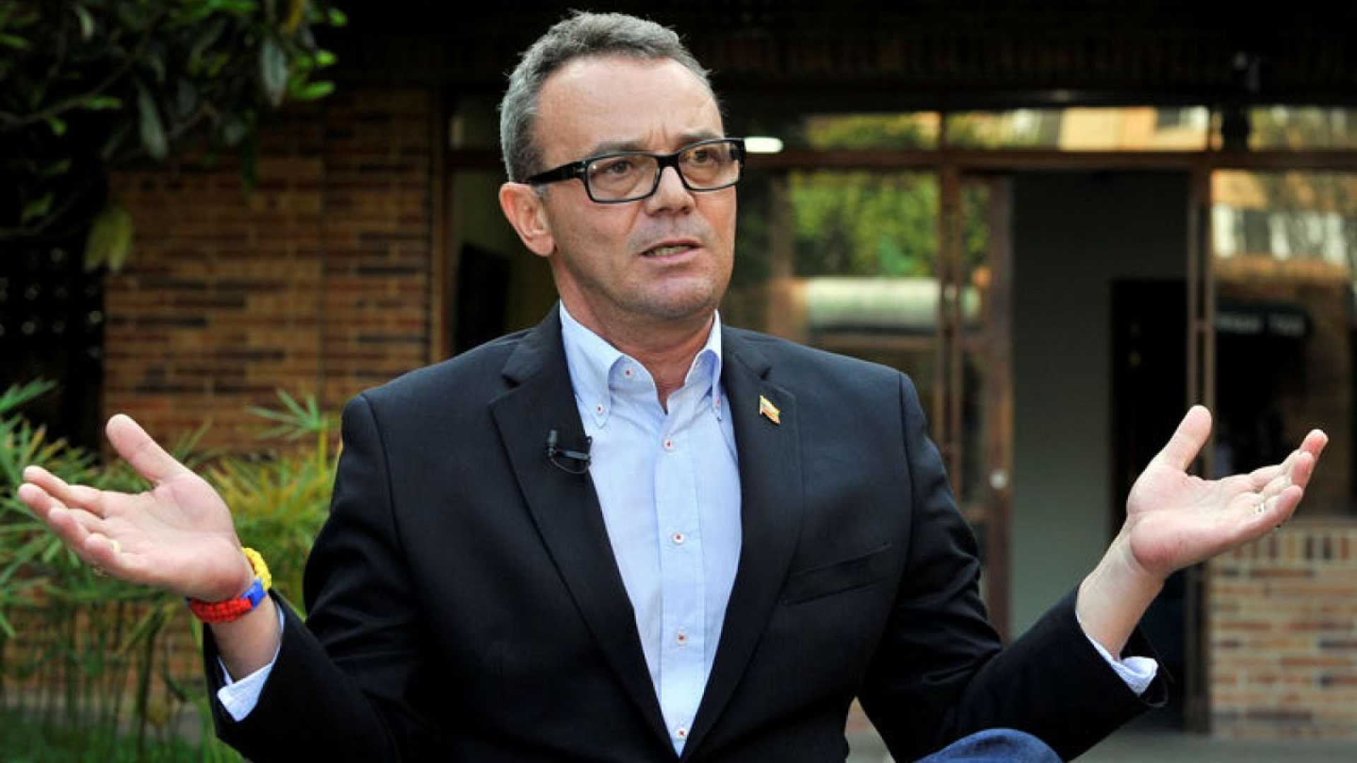Carlos Vargas Knife Assault Bogotá