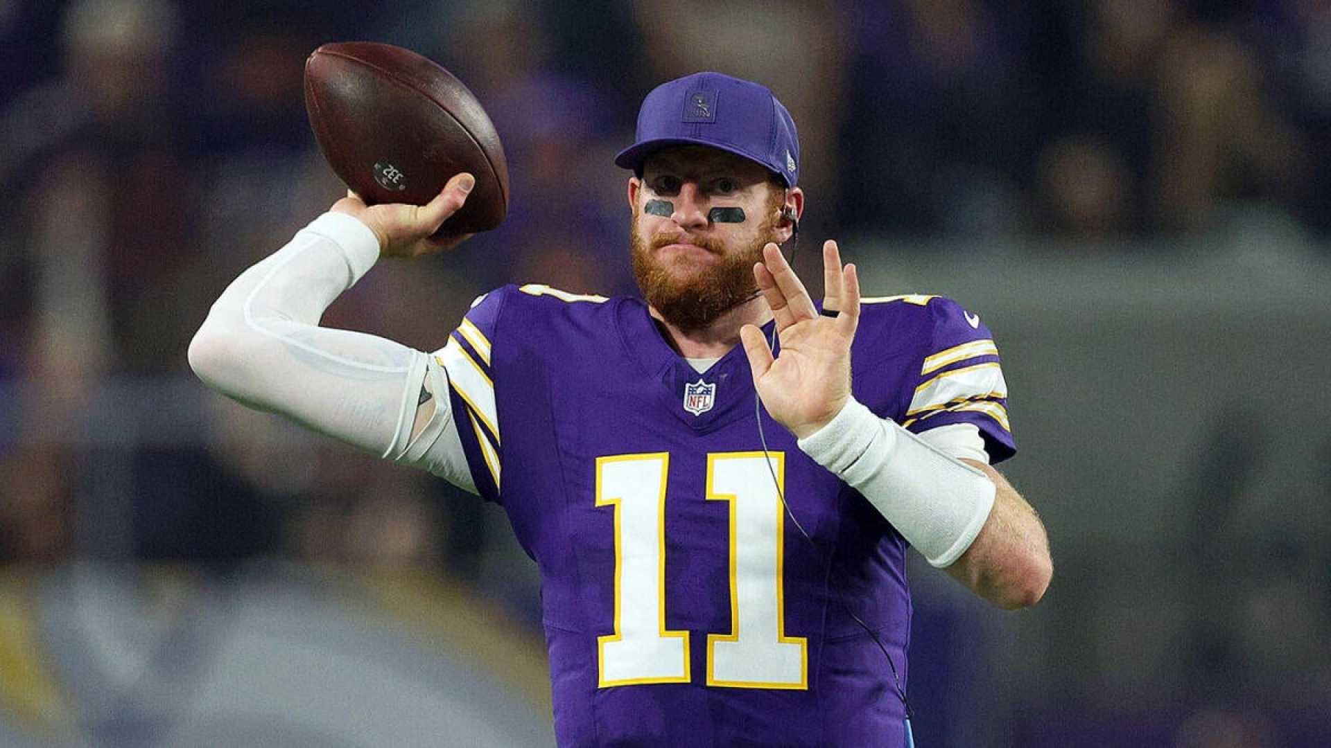 Carson Wentz Quarterback Minnesota Vikings