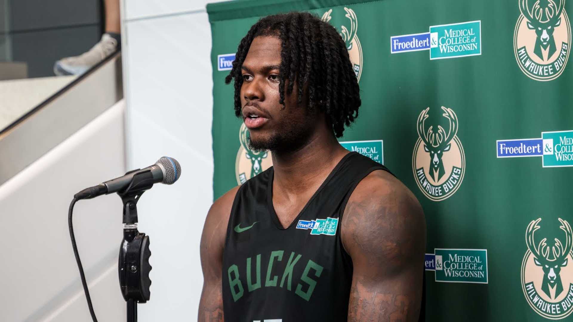 Chris Livingston Milwaukee Bucks Basketball