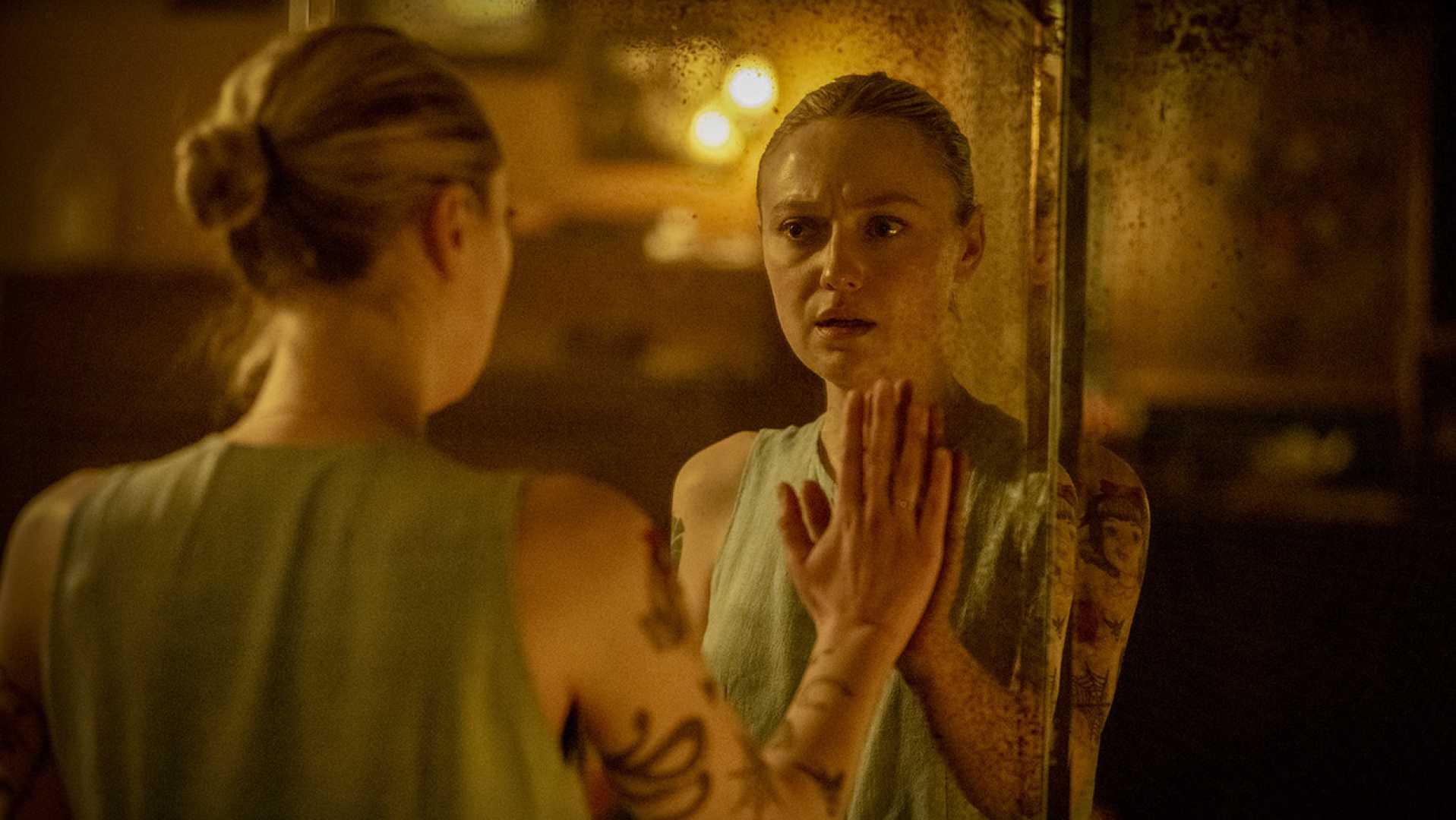 Dakota Fanning Horror Movie Vicious