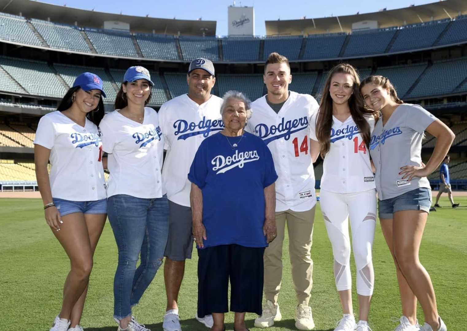 Enrique Hernández Family News