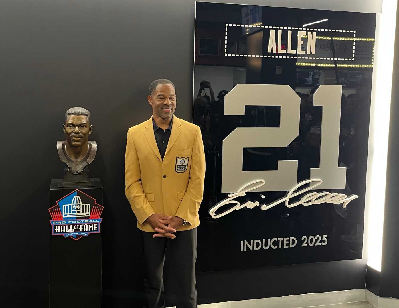 Eric Allen Raiders Legend Plaque