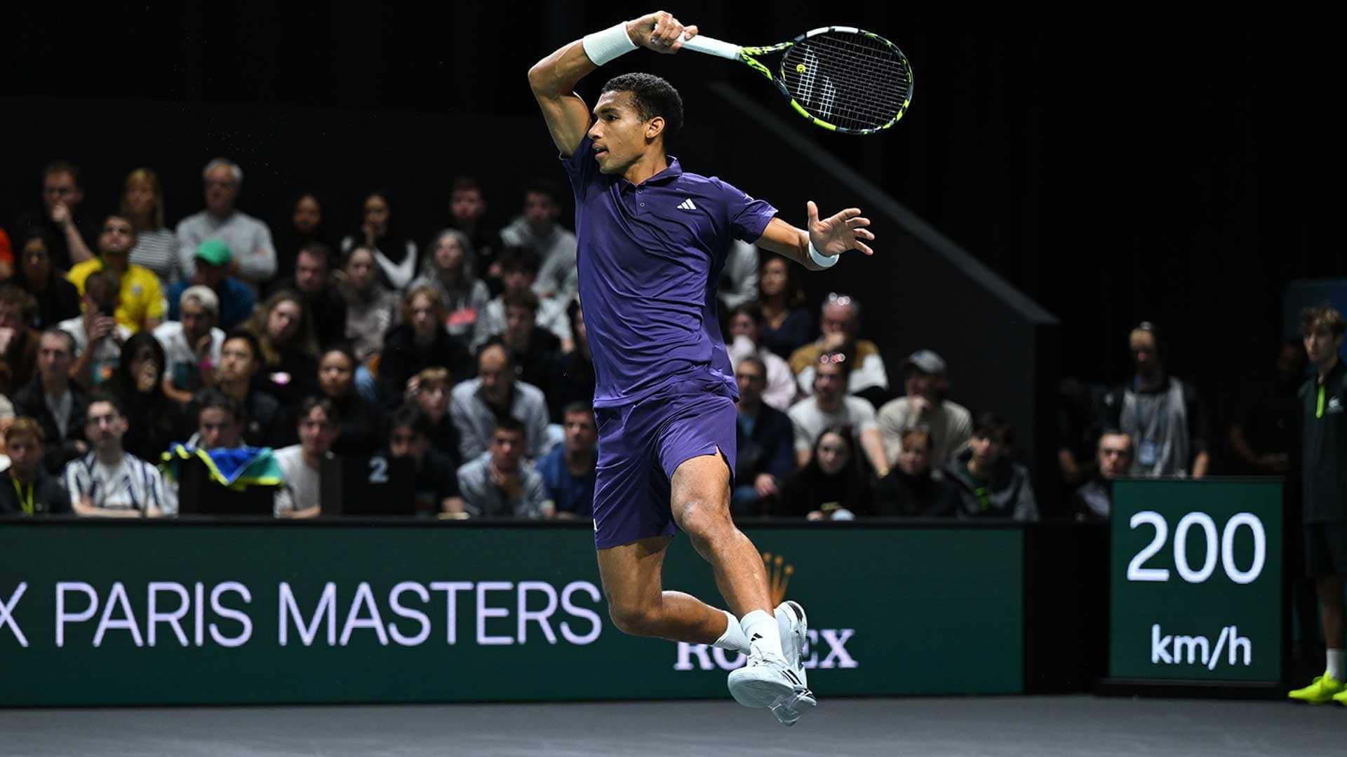 Felix Auger Aliassime Tennis Match Paris Masters