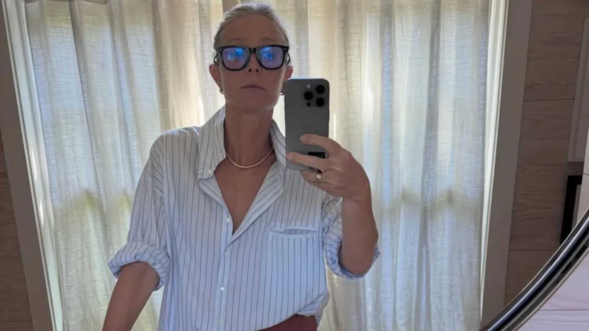 Gwyneth Paltrow Mirror Selfie Unbuttoned Shirt