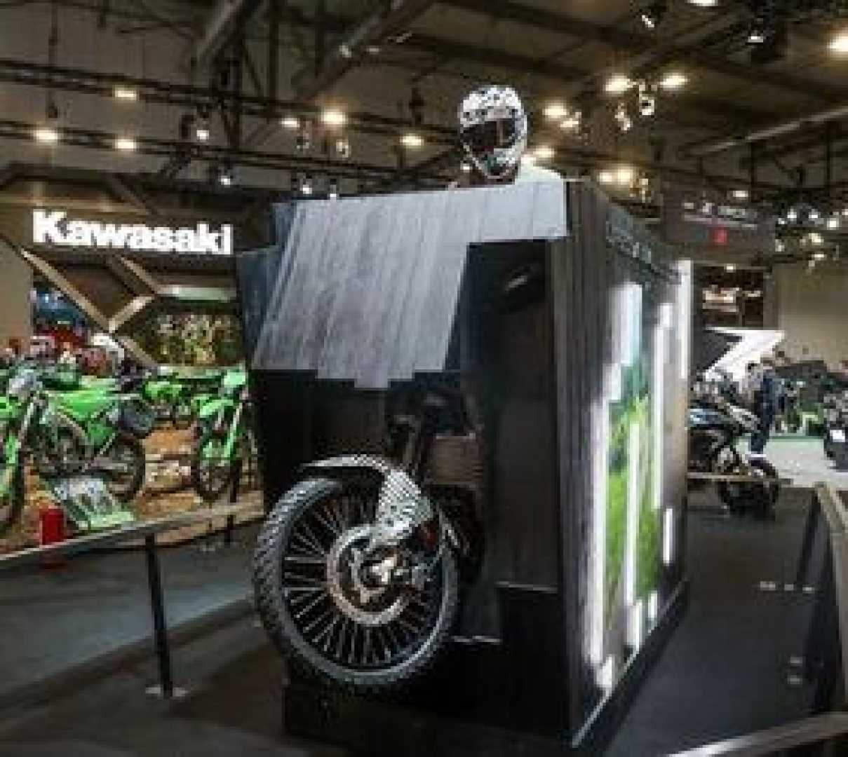 Kawasaki Kle 500 Adventure Bike Teaser