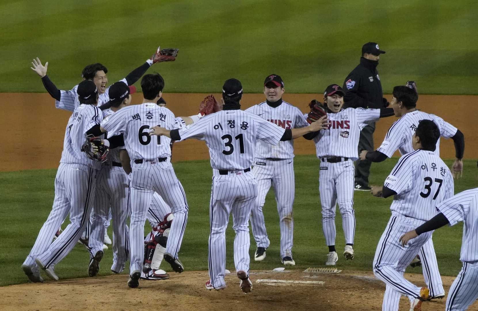 Lg Twins Hanwha Eagles Korean Series 2025