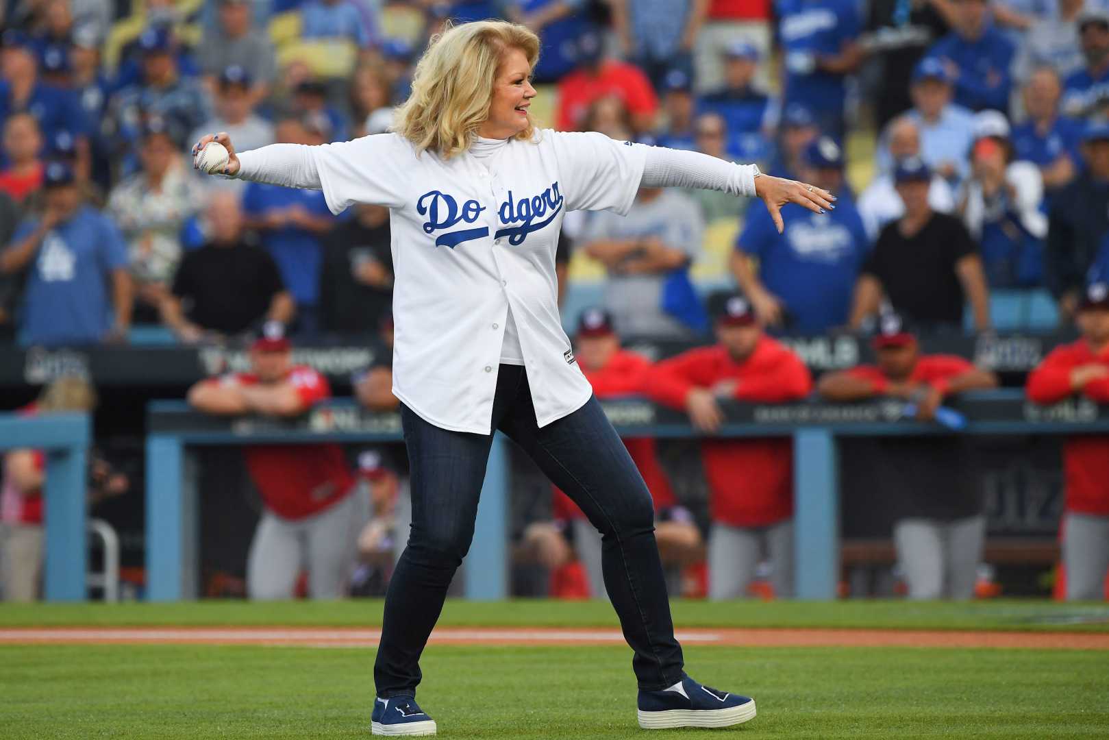 Mary Hart Dodgers Fan Nlcs