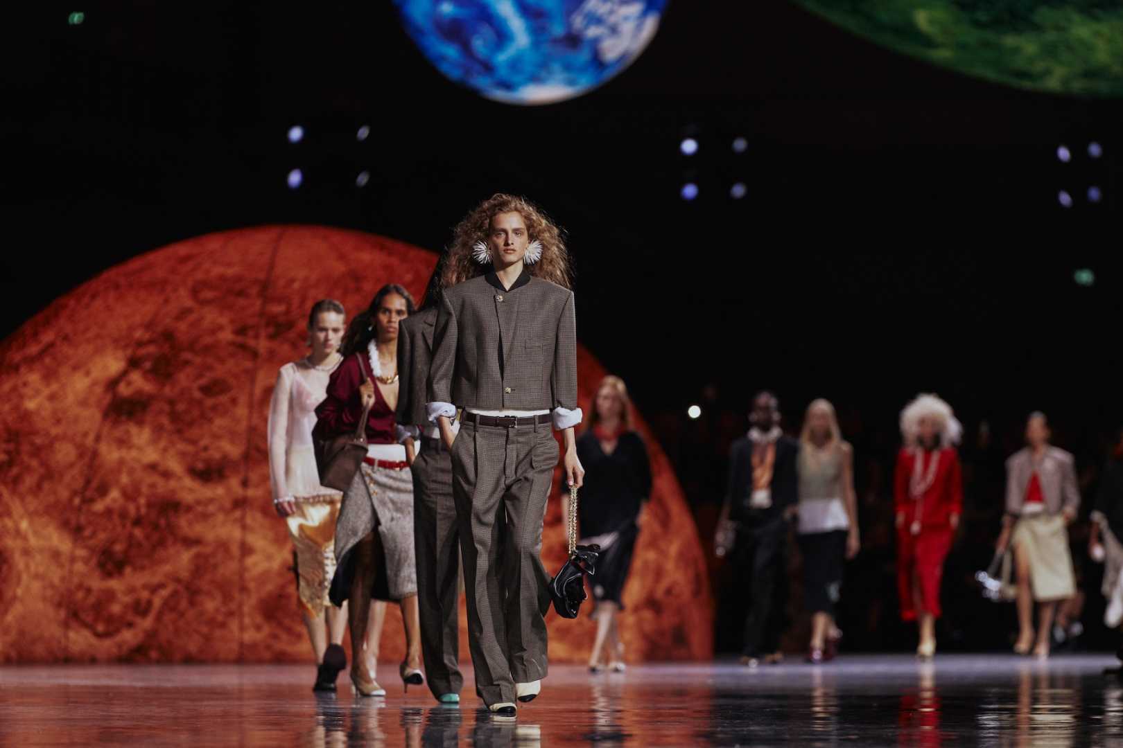 Matthieu Blazy Chanel Fashion Show
