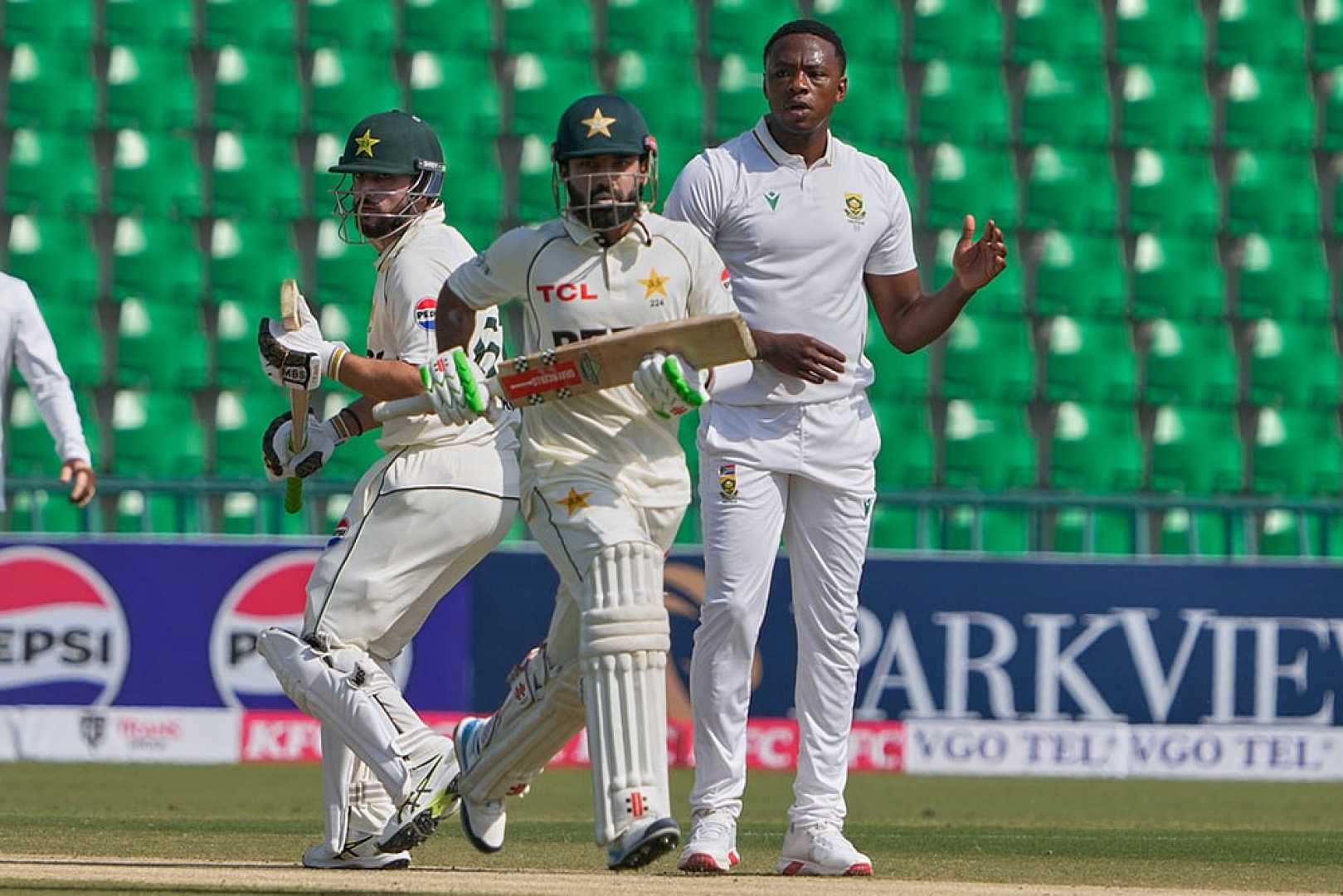 Pakistan South Africa Test Match Gaddafi Stadium