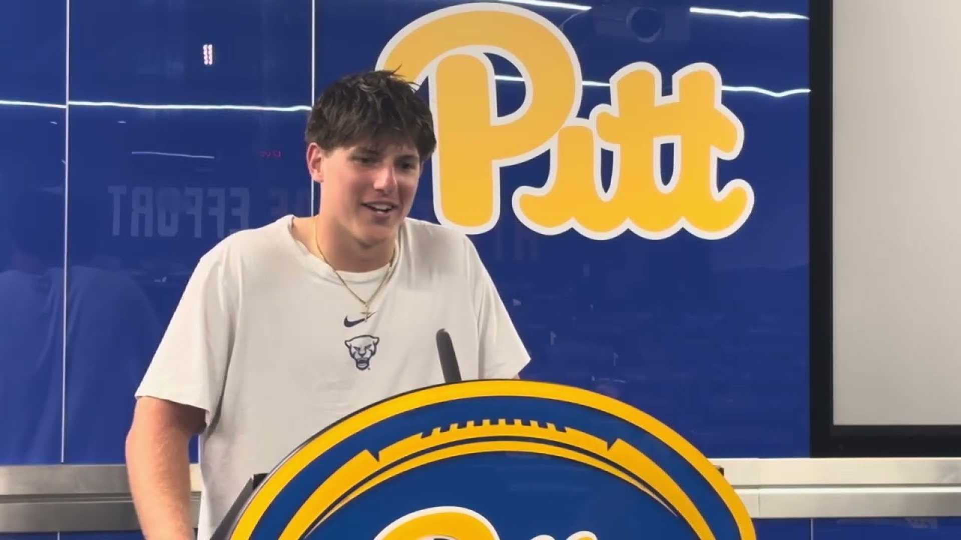 Pitt Football Quarterback Heintschel