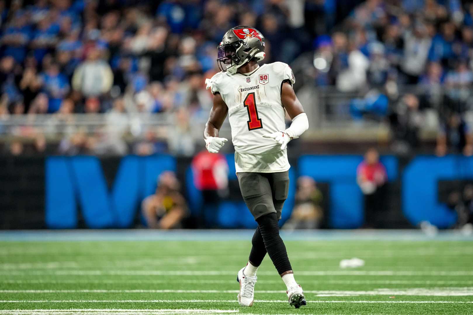 Rachaad White Helmet Hit Nfl