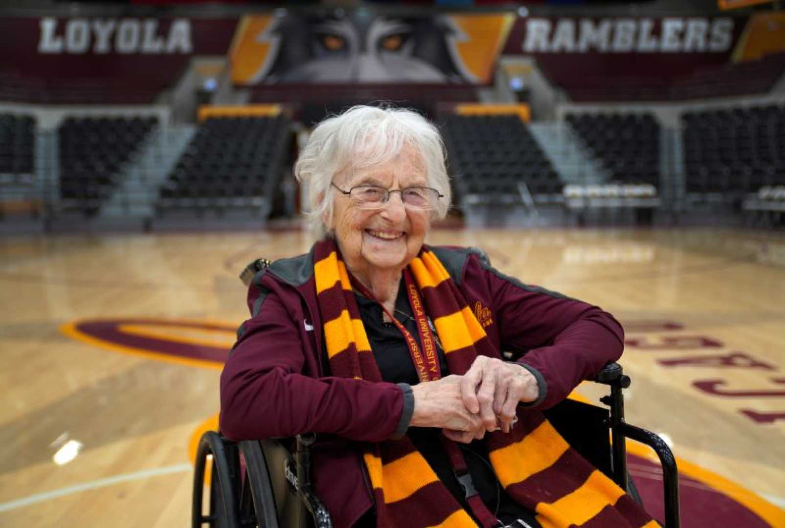 Sister Jean Schmidt Loyola Chicago Basketball Fan