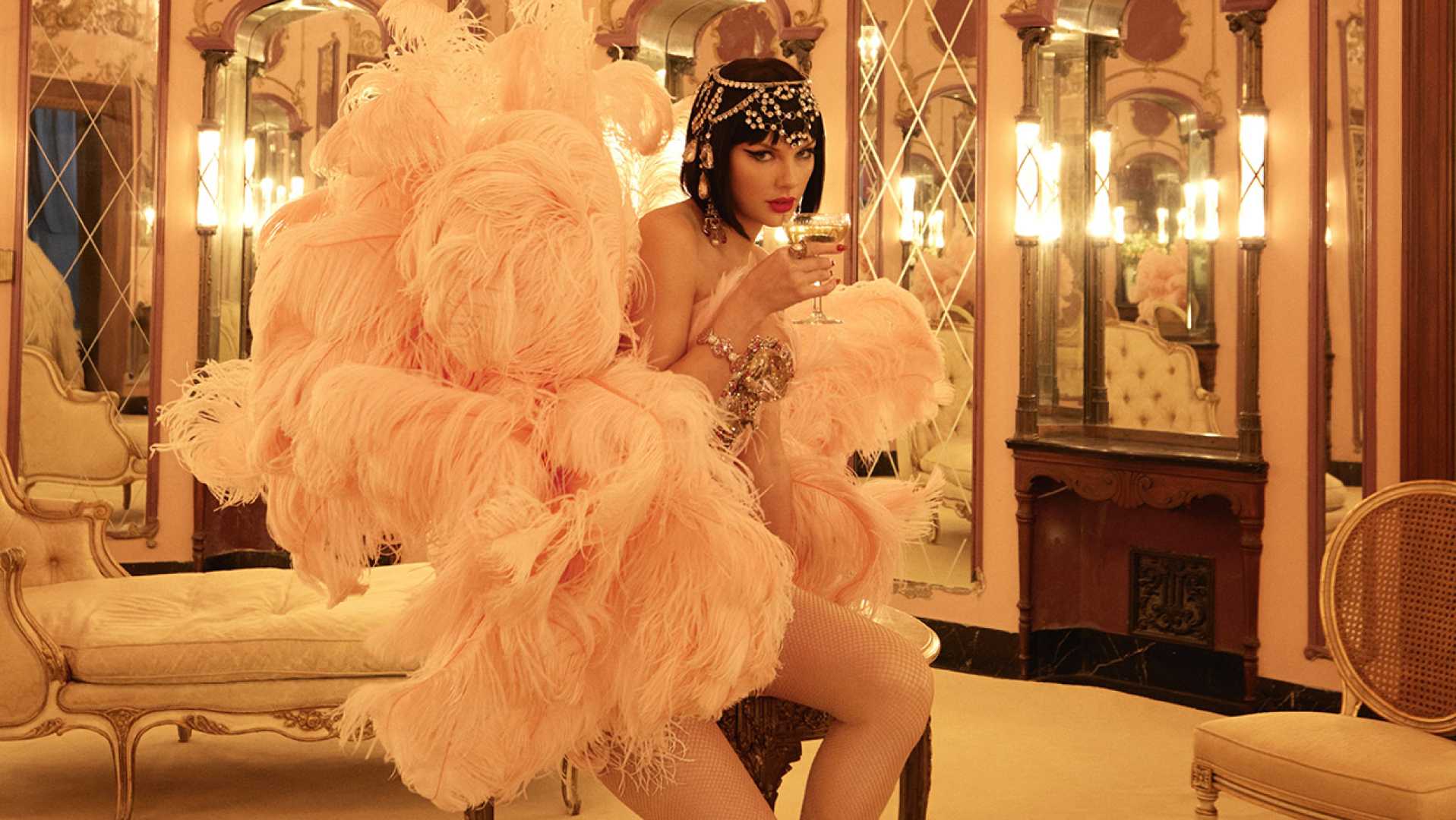 Taylor Swift The Life Of A Showgirl
