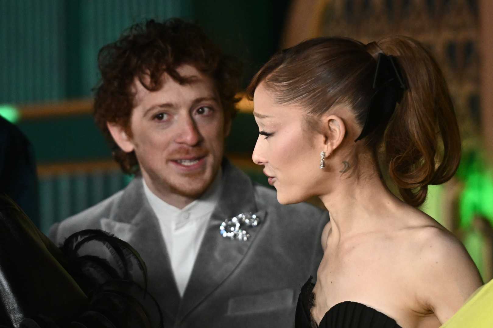 Ariana Grande Ethan Slater Wicked Premiere