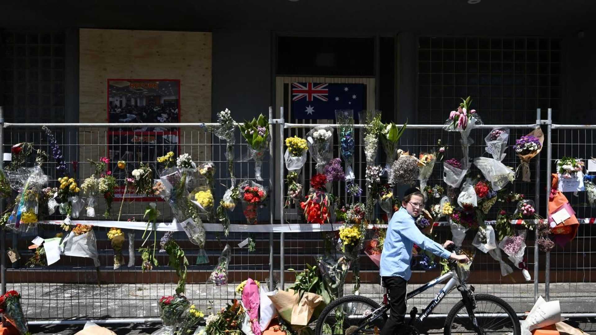 Ariana Greenblatt Penny Lane Coat