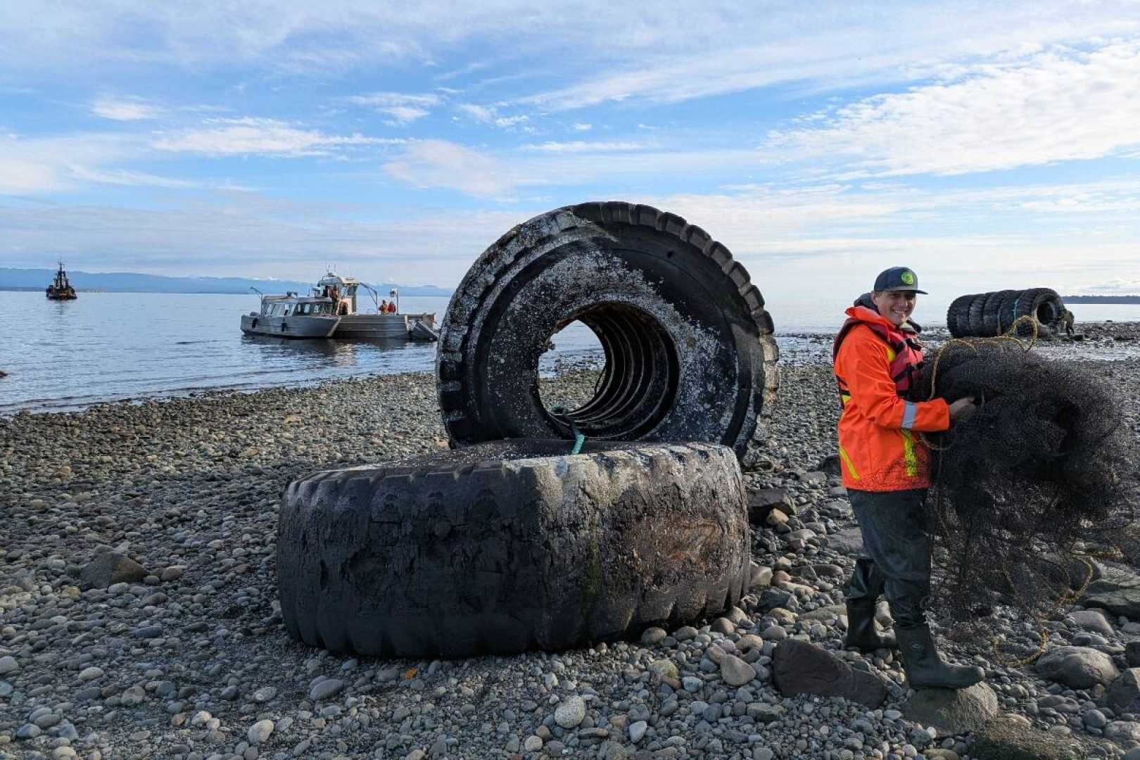 Campbell River Beach Tire Removal