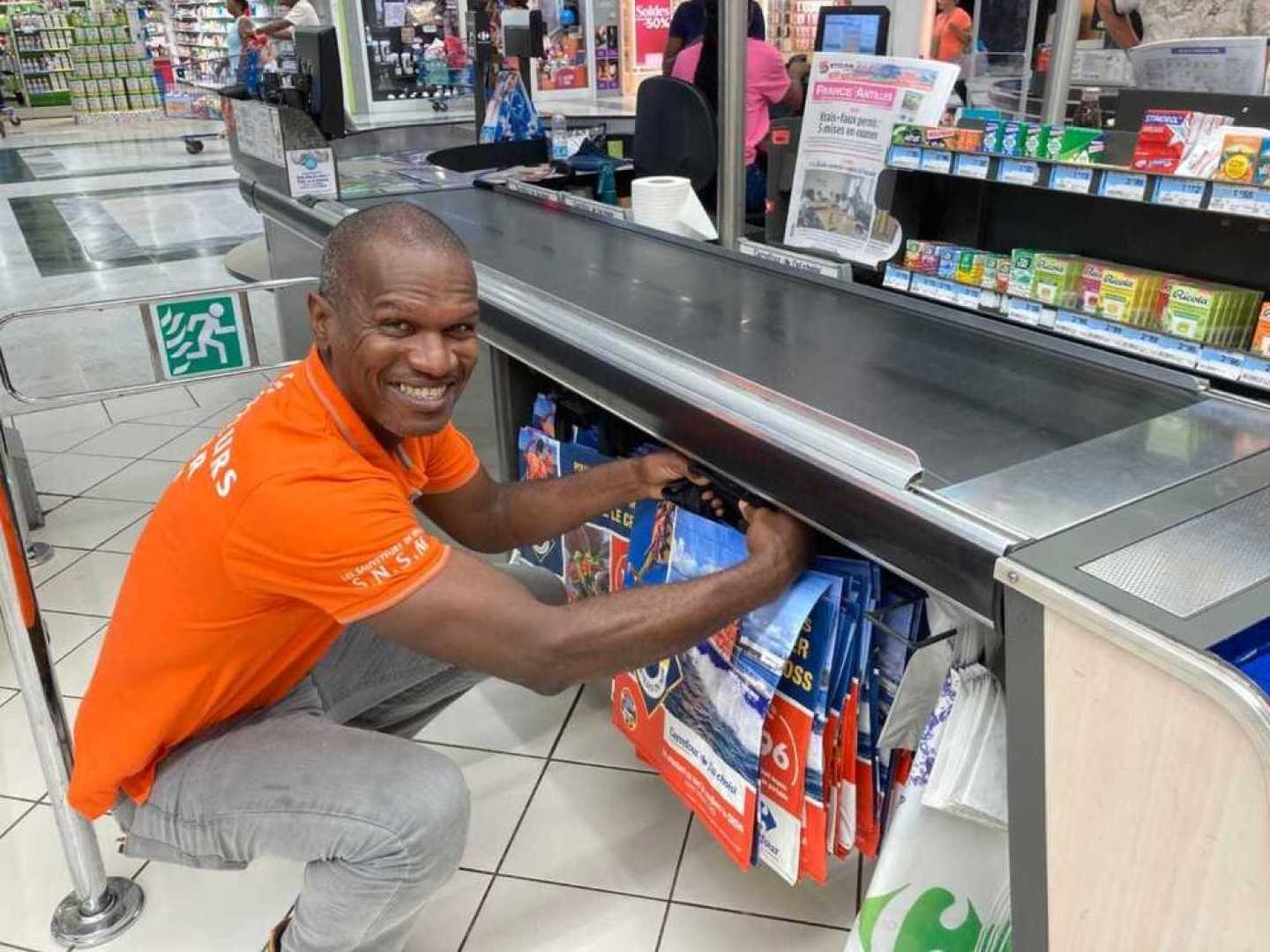 Carrefour Destreland Snsm Guadeloupe