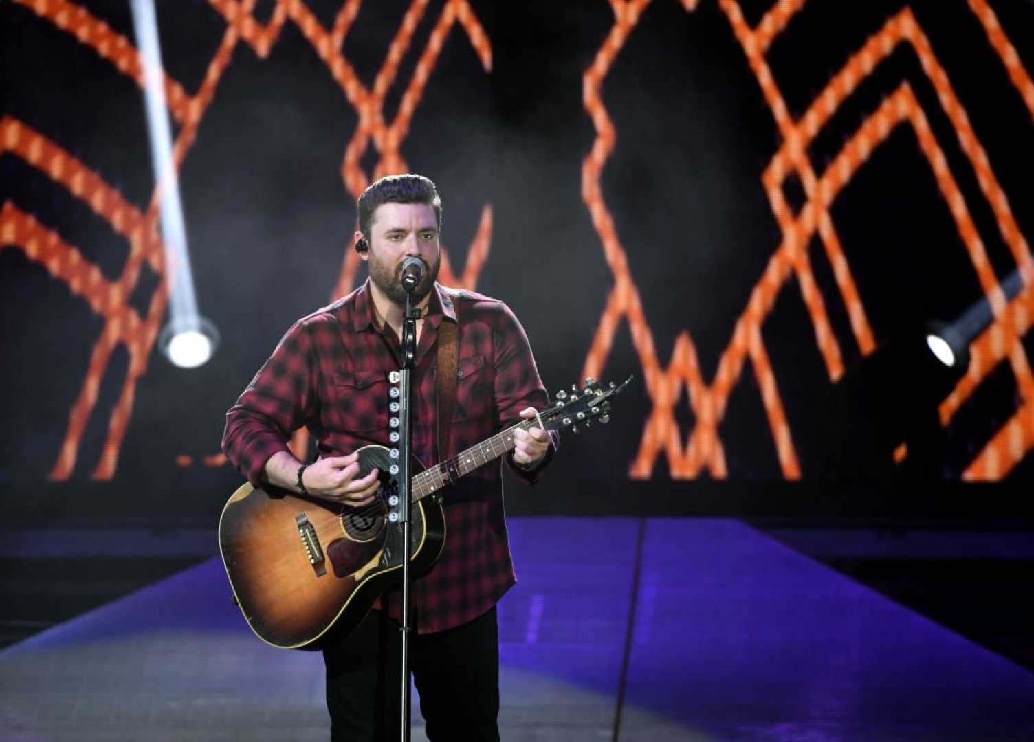 Chris Young Christmas Tour