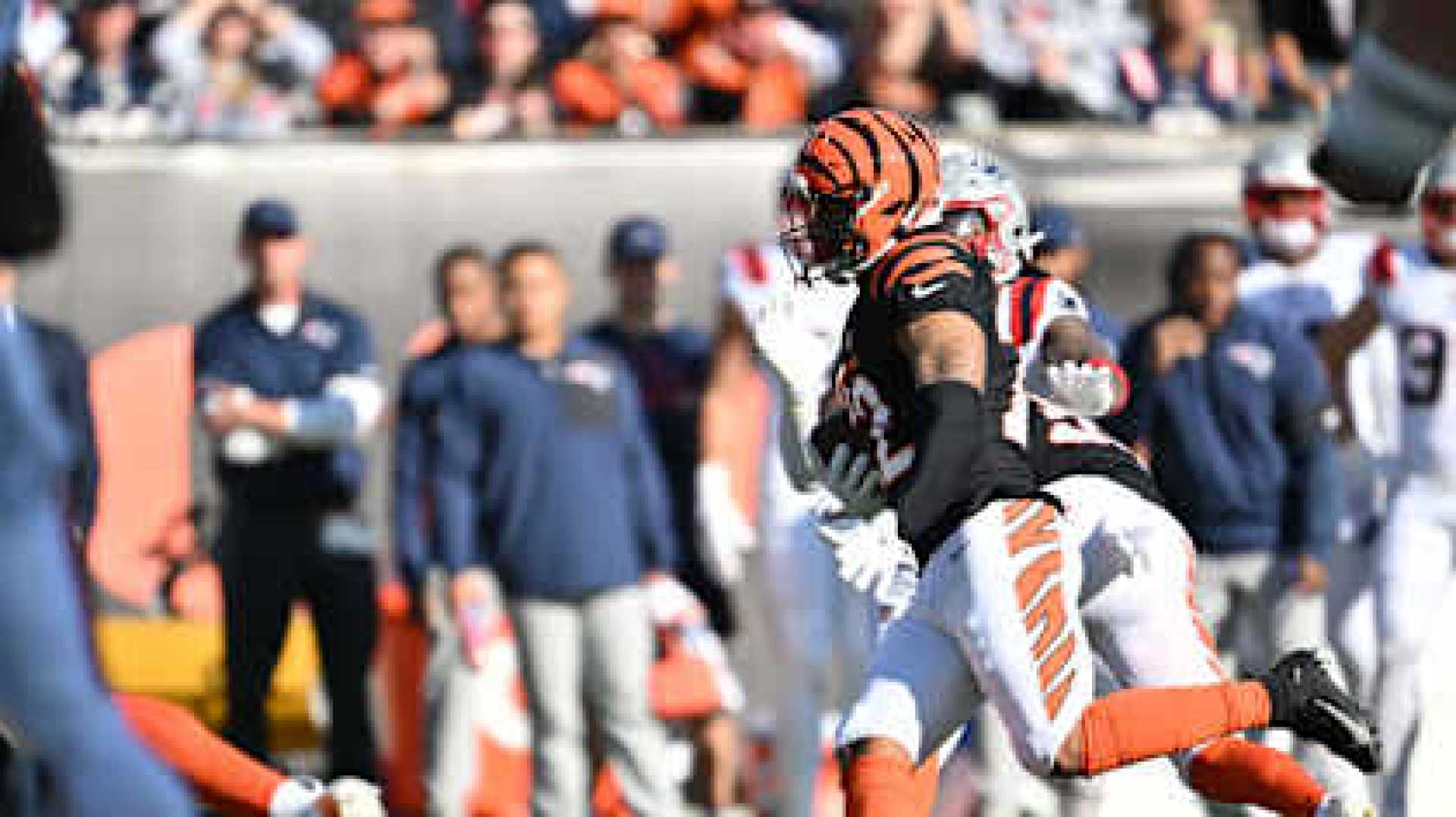 Geno Stone Patriots Bears Game