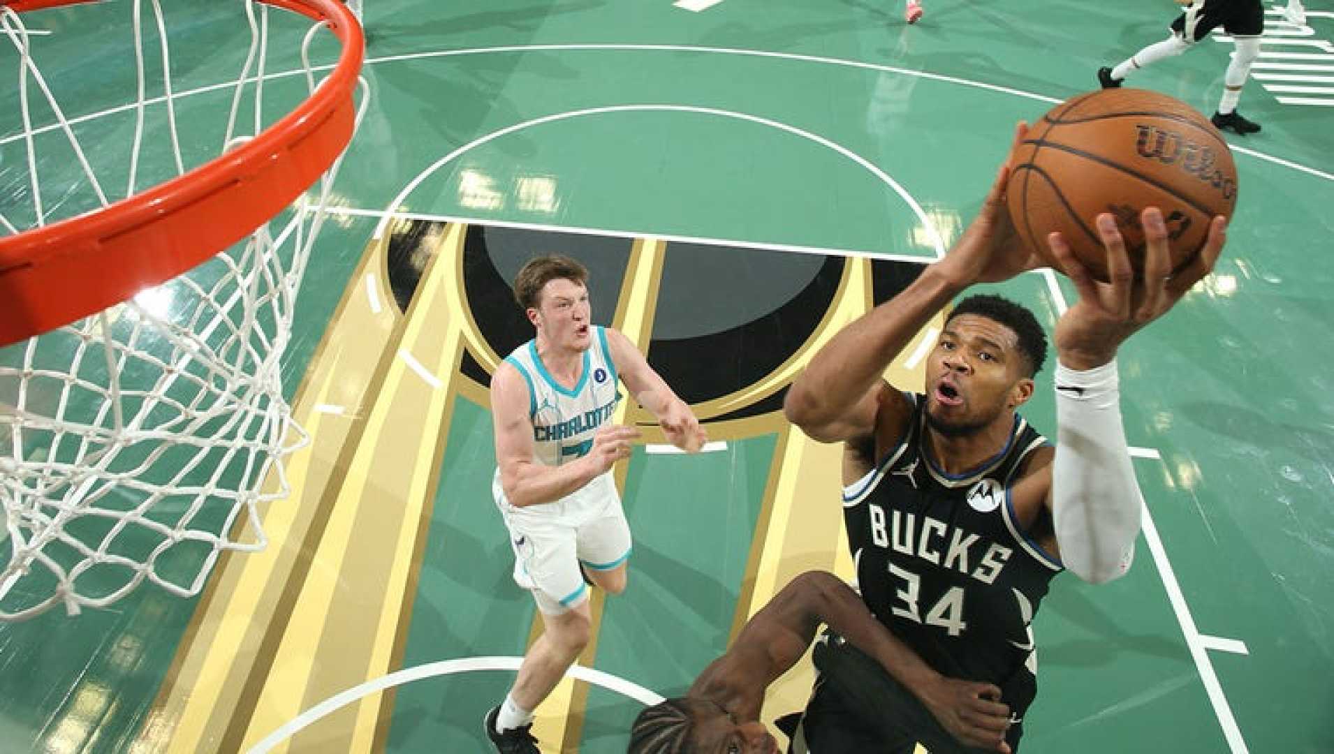 Giannis Antetokounmpo Overtime Bucks Hornets
