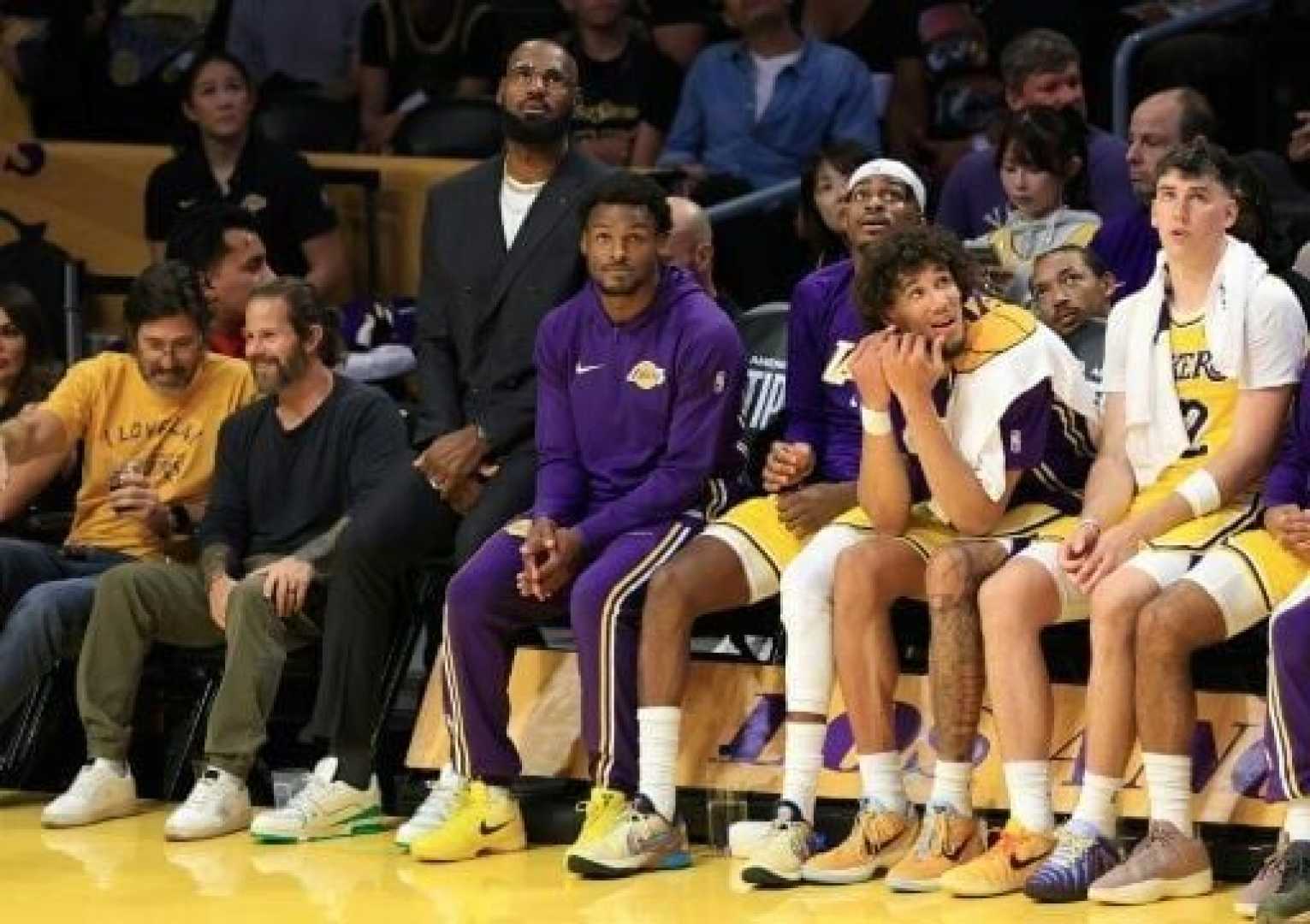 Lakers Bench Energy Basketball