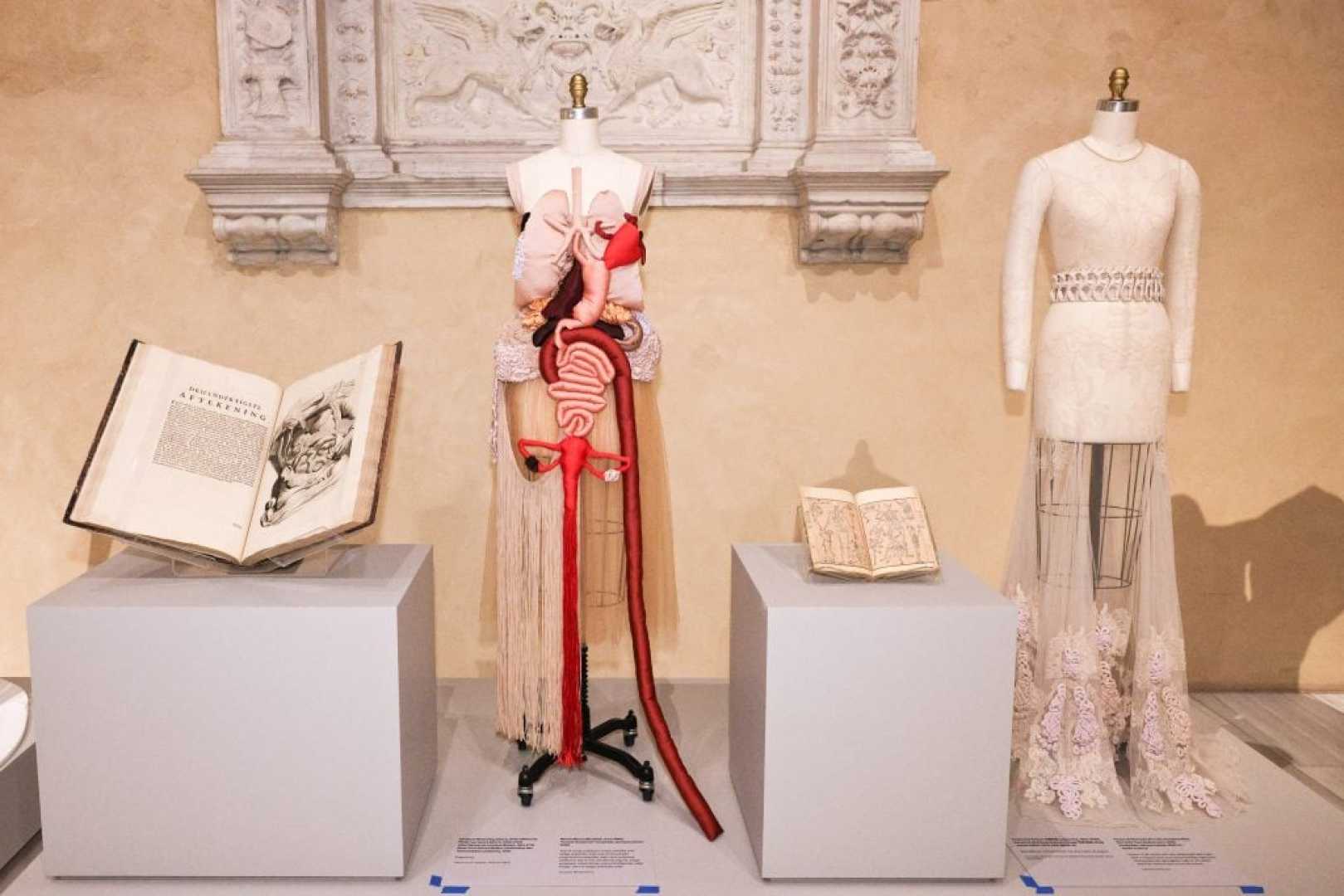Metropolitan Museum Costume Art Exhibition