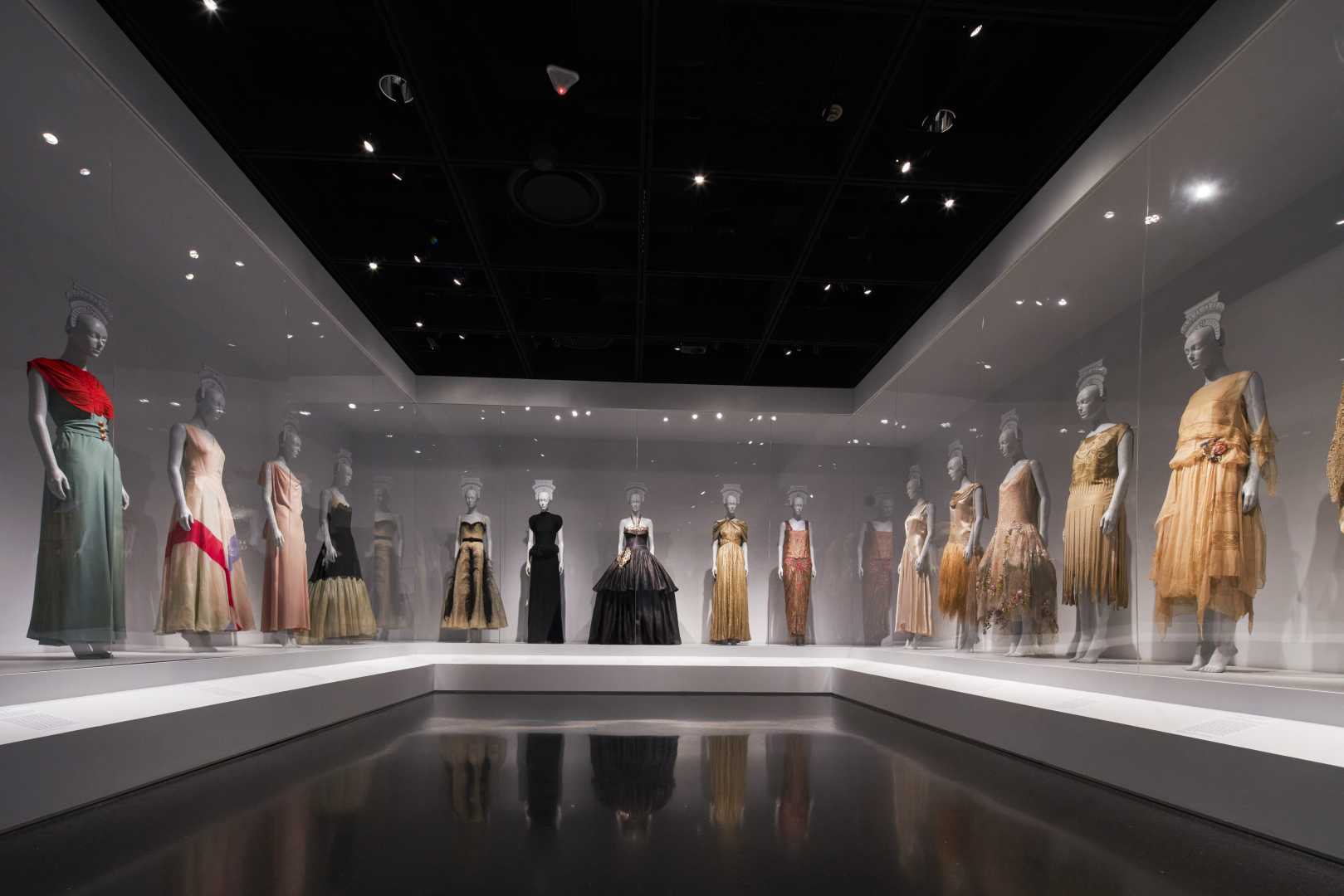 Metropolitan Museum Of Art Costume Institute Exhibition