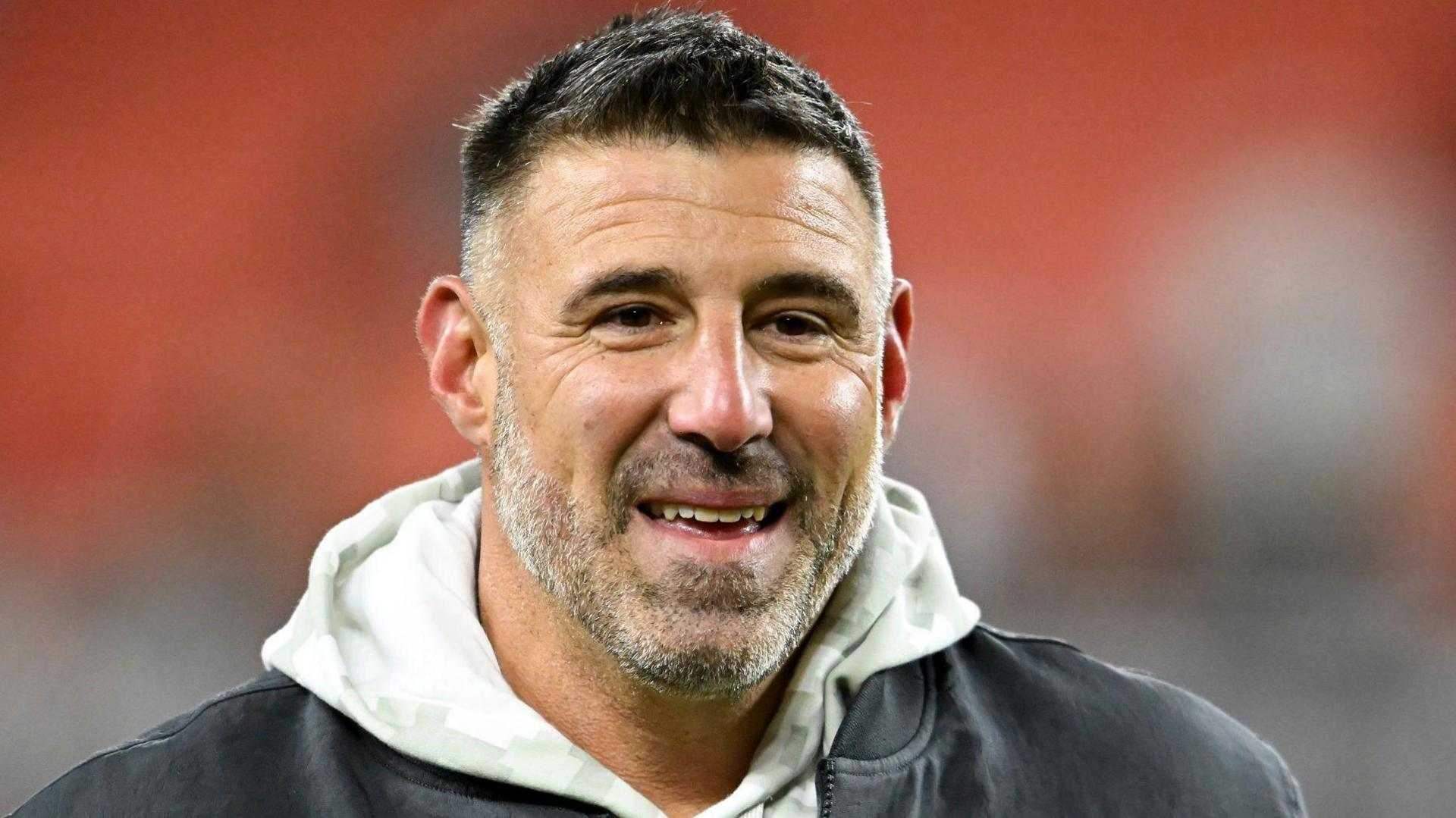 Mike Vrabel Coaching New England Patriots