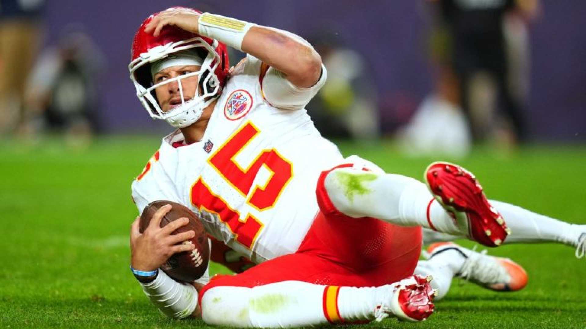 Patrick Mahomes Chiefs Broncos Game