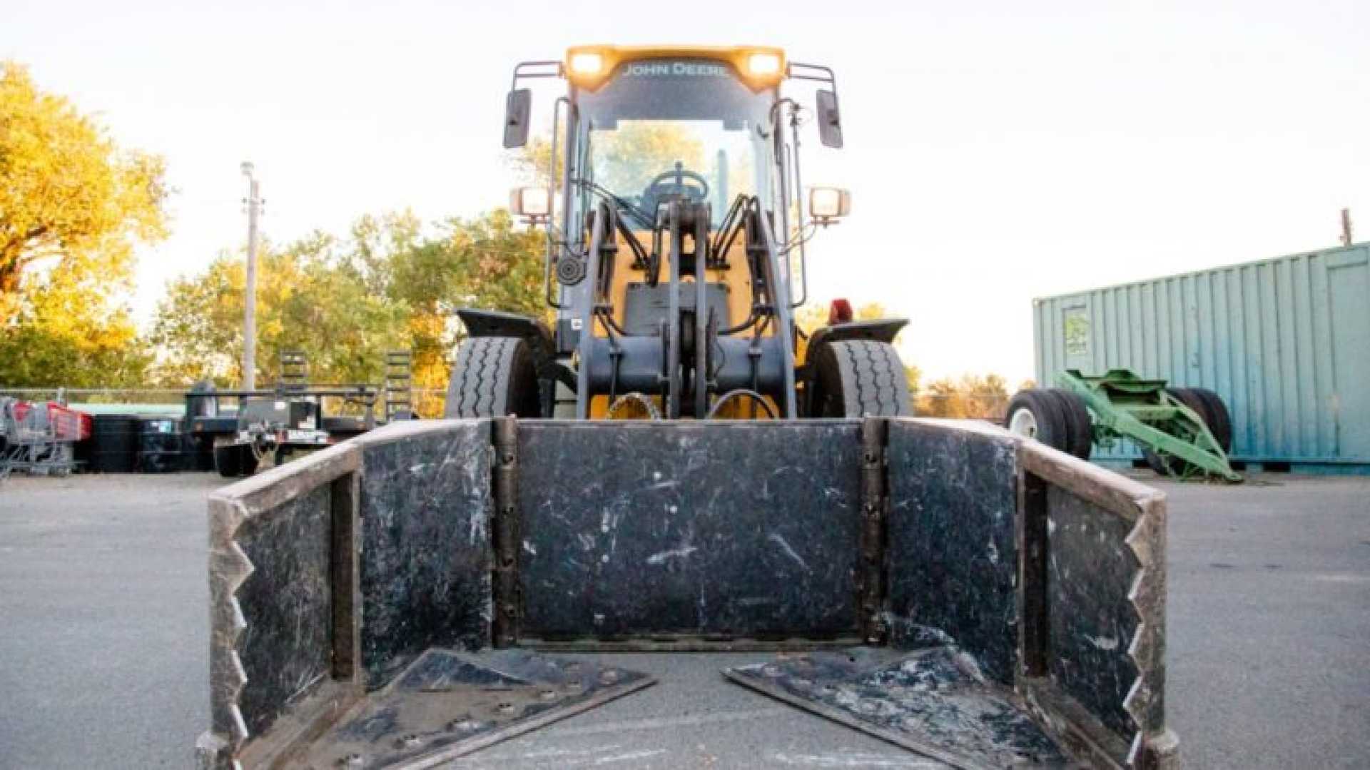 Sacramento Claw Leaf Season