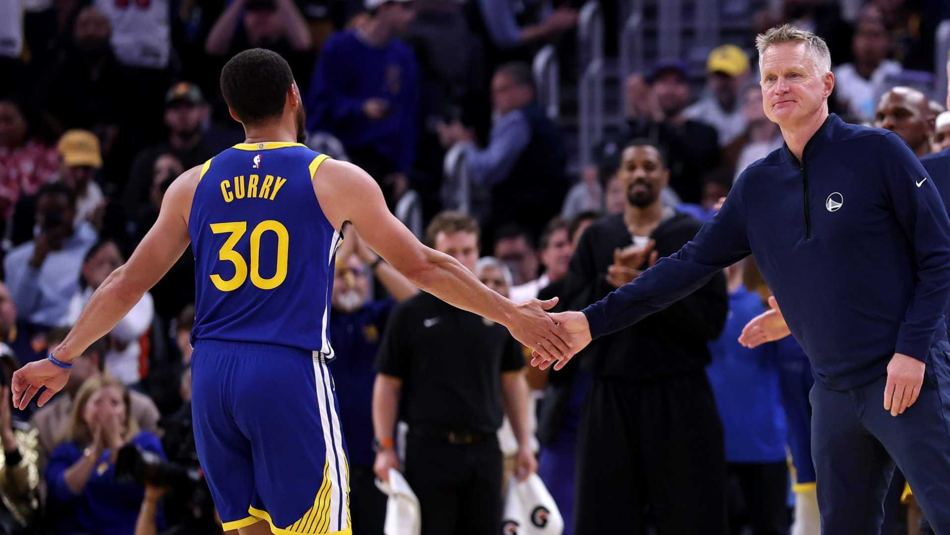 Steph Curry Returning To Court