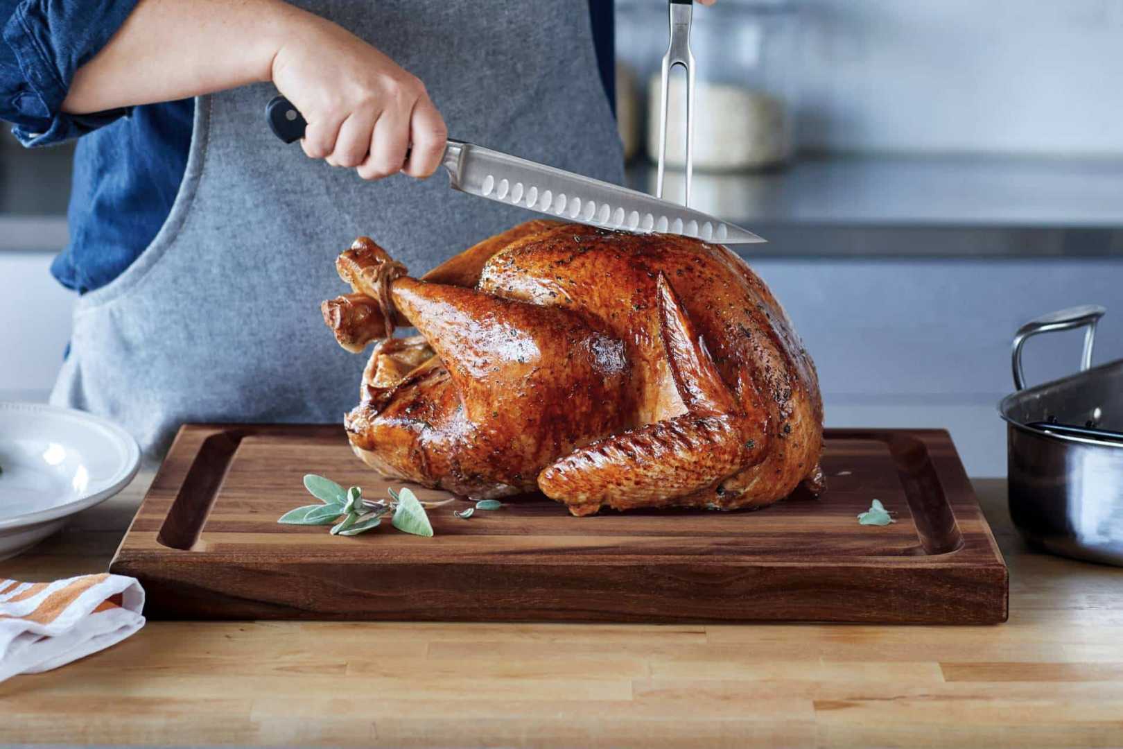 Turkey Carving Thanksgiving Tips
