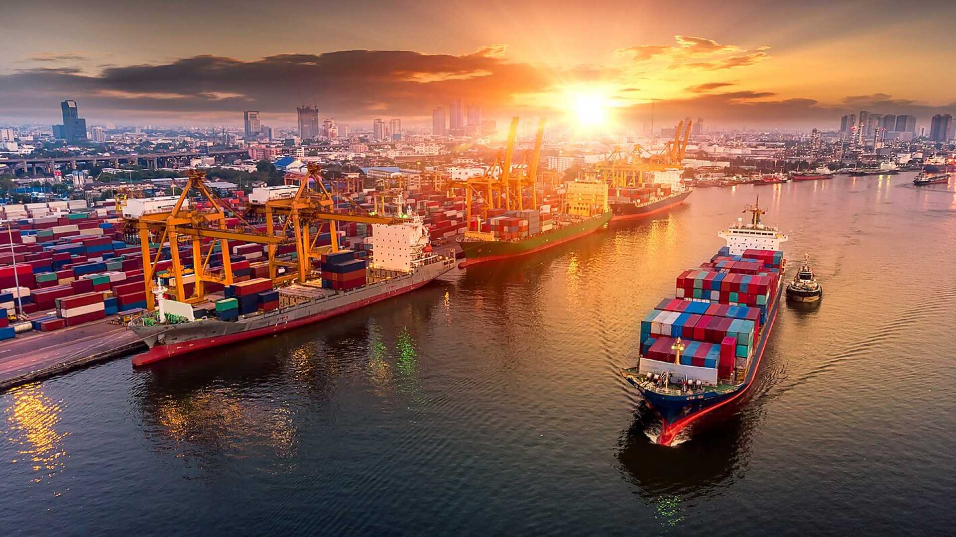 World Trade Debates Economic Imbalances