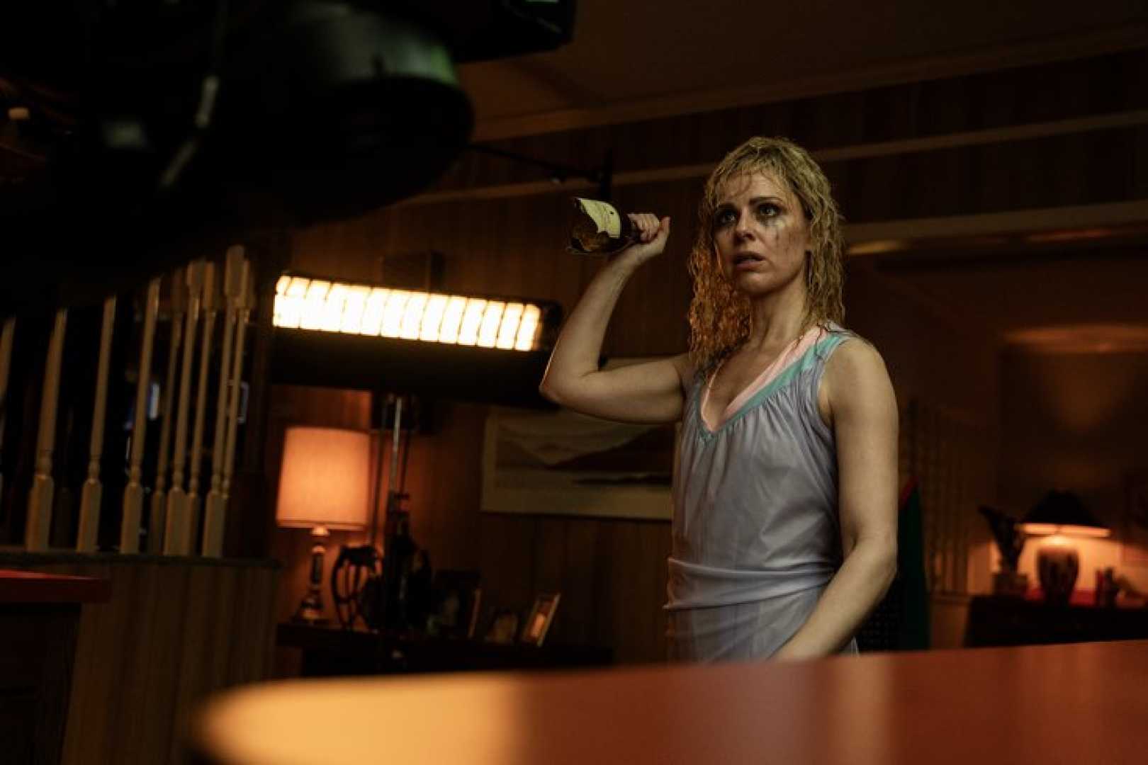 Cara Buono Stranger Things Karen Wheeler