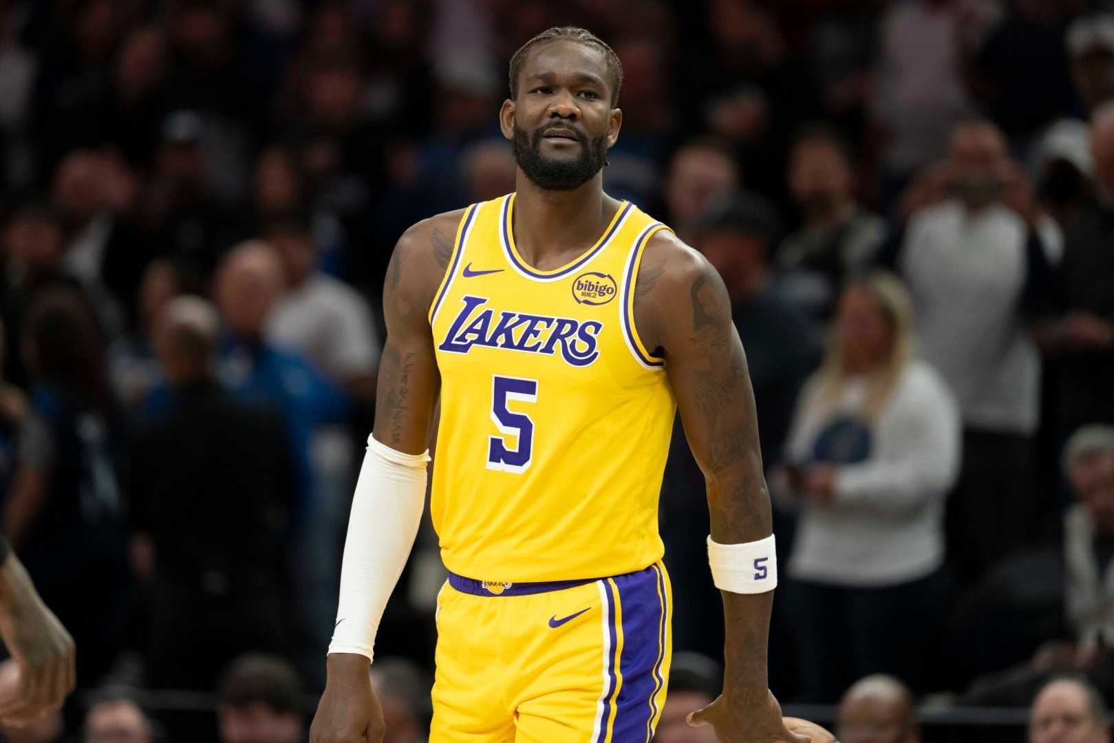 Deandre Ayton Lakers Game Performance