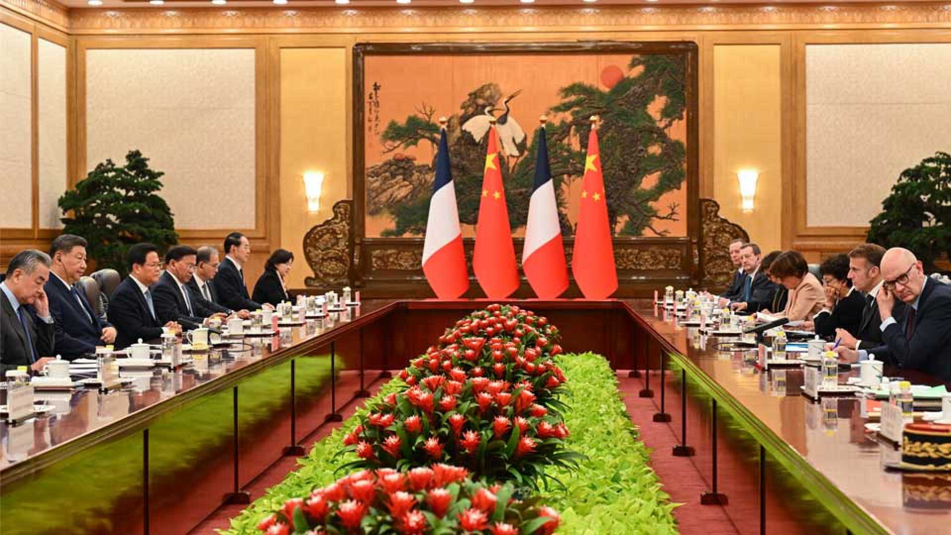 Emmanuel Macron Xi Jinping Meeting