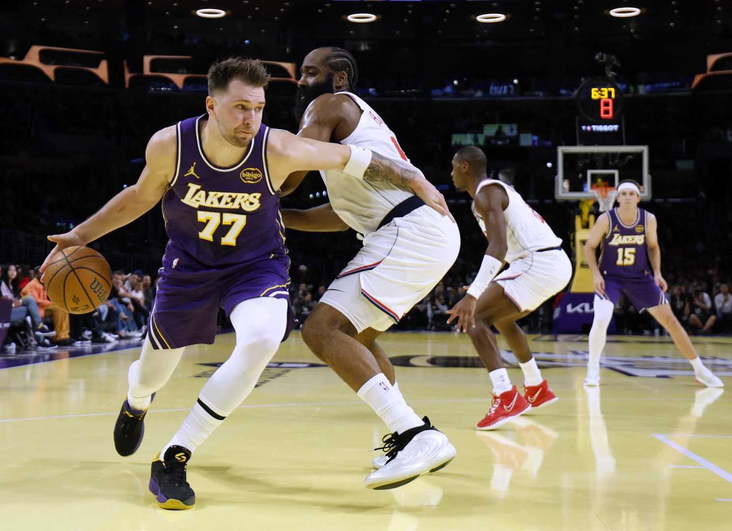 Lakers Luka Doncic Game Action