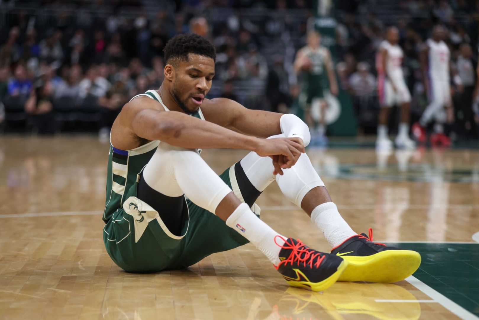 Milwaukee Bucks Upset Detroit Pistons Basketball